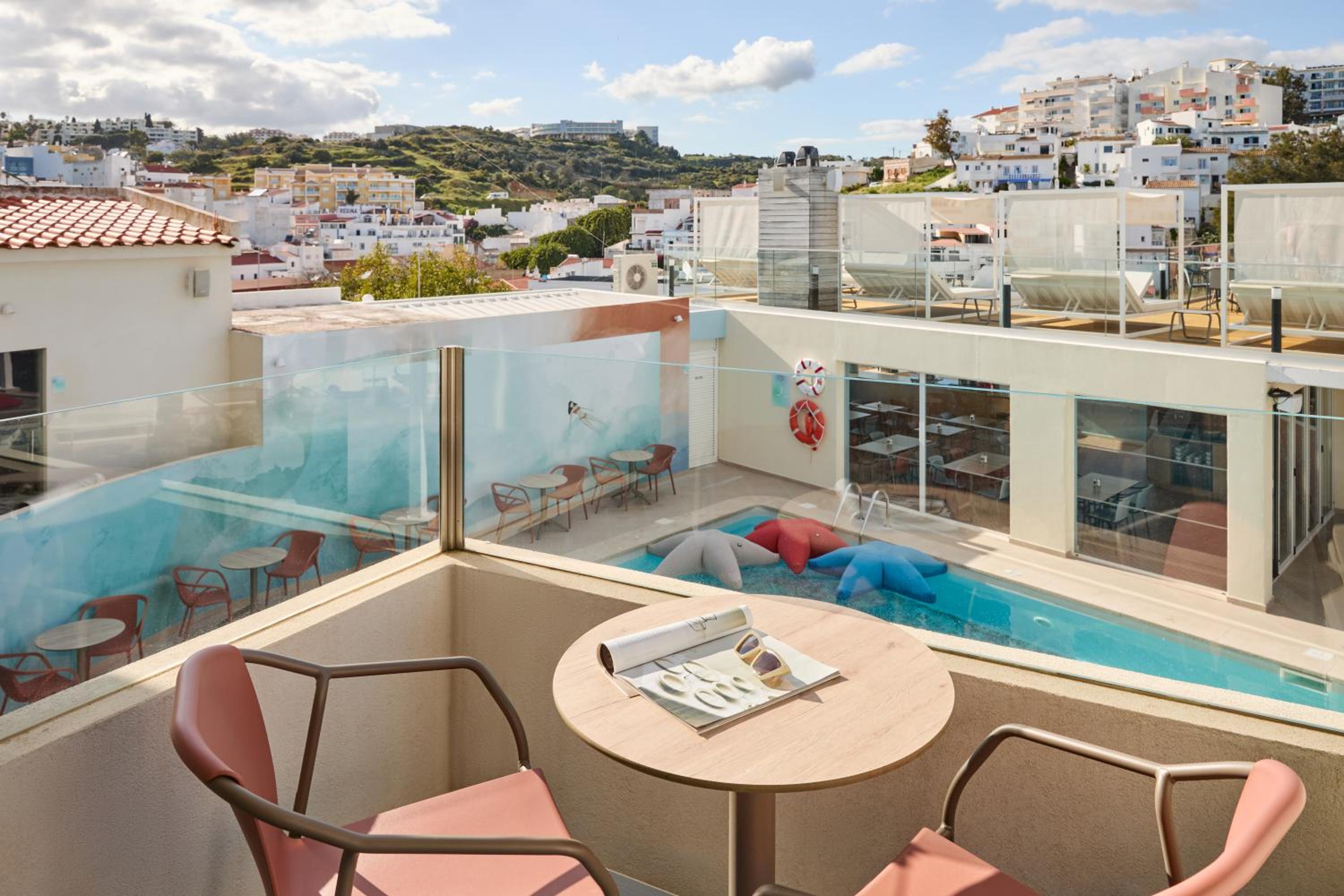 King Room with Pool View - Photo 2