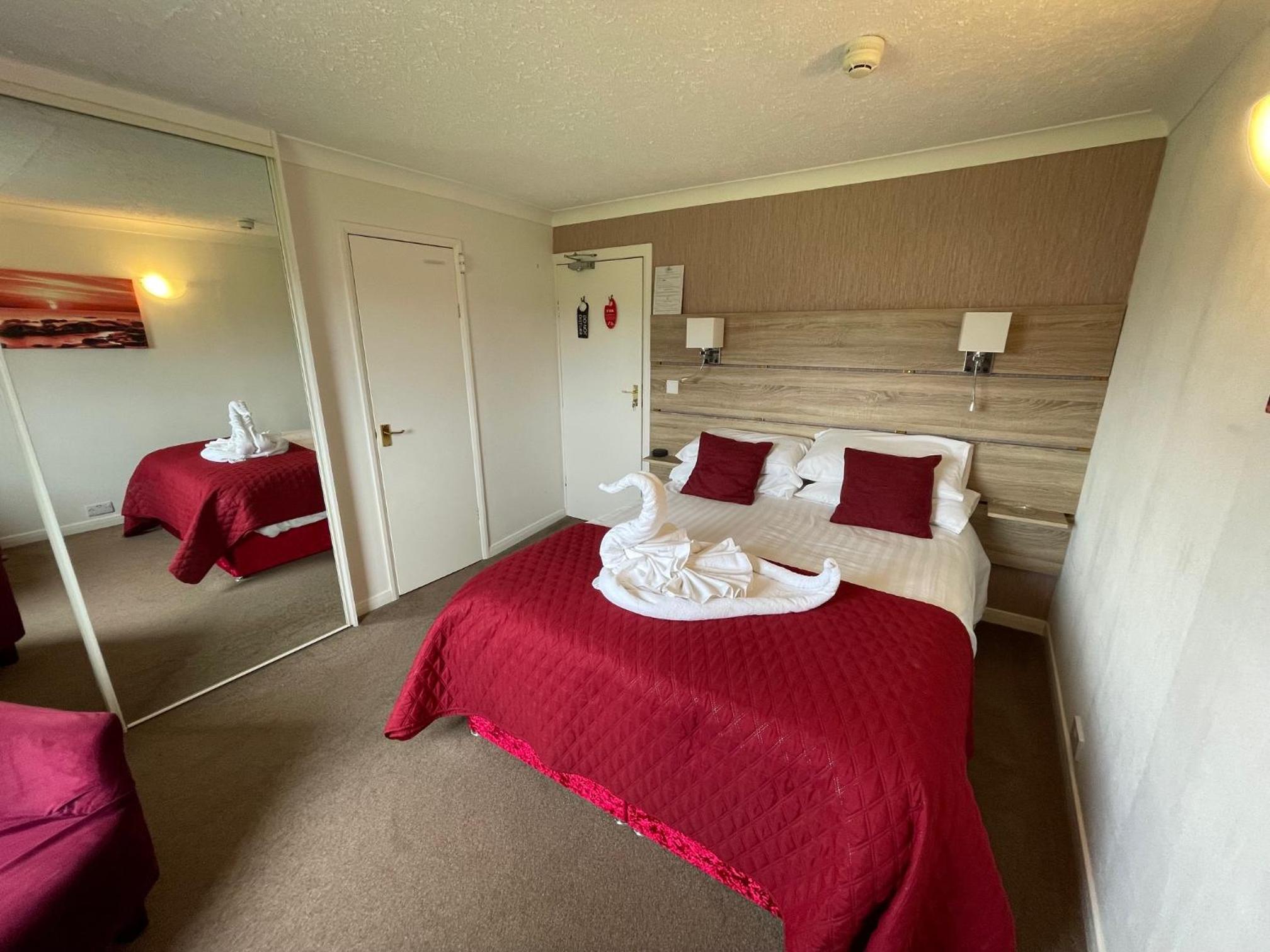 Family Two-Bedroom Apartment with View photo 1