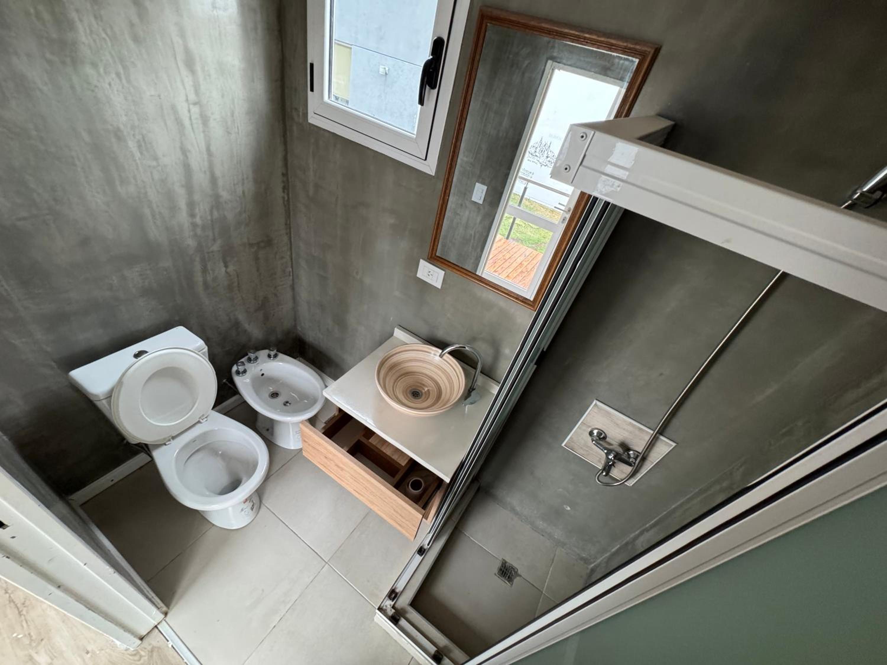 Family Room with Private Bathroom photo 1