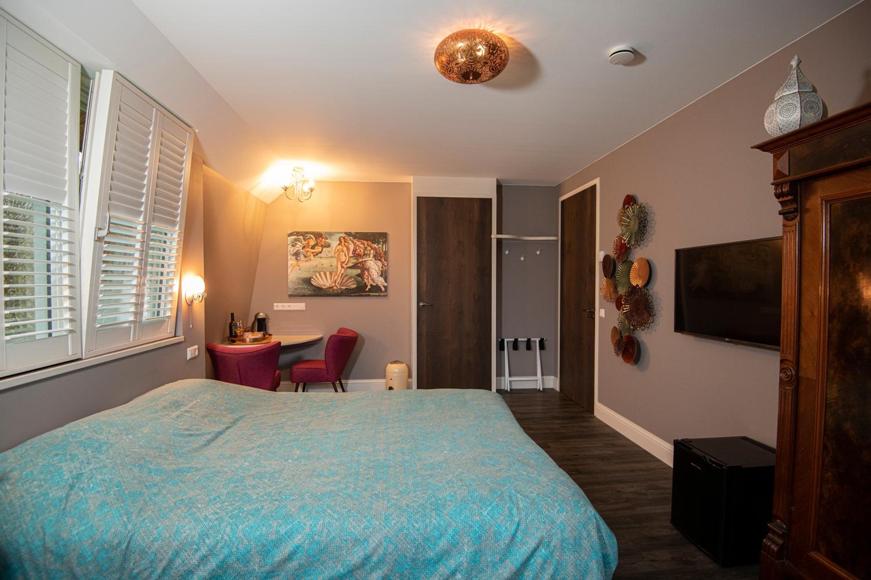 Double Room with Balcony photo 2