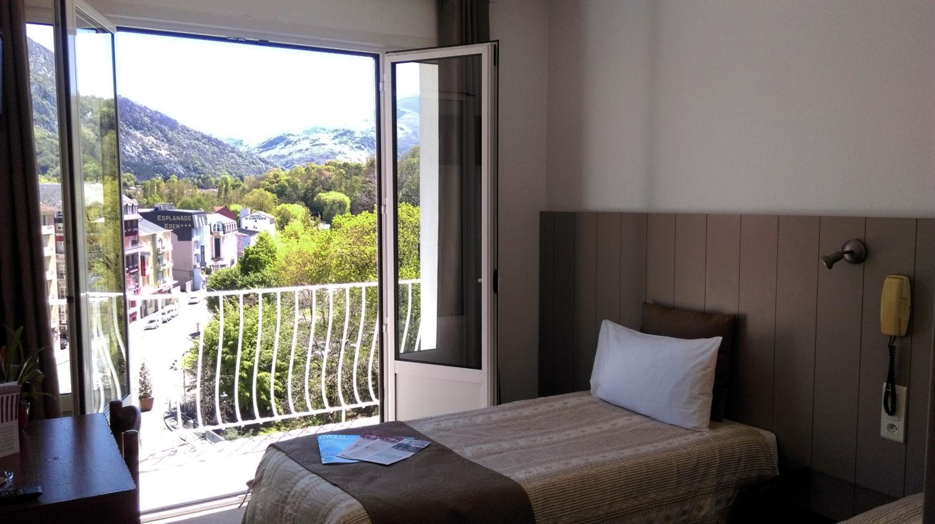Twin Room with Mountain View - Photo 3