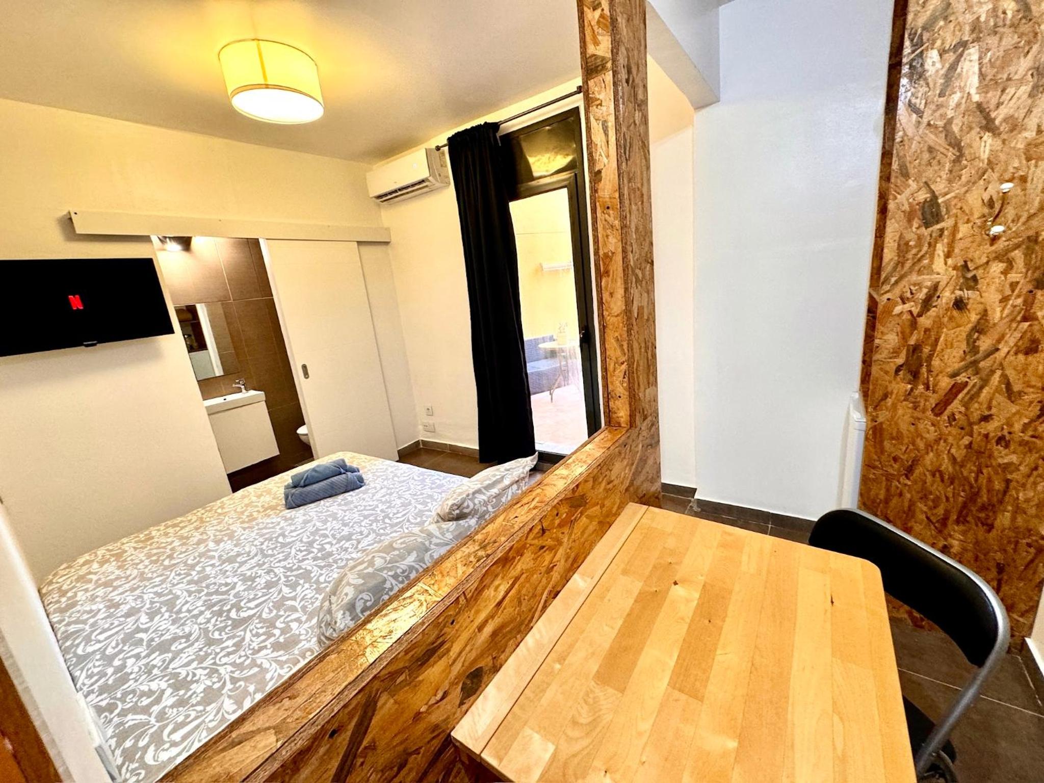 Studio with Terrace photo 2