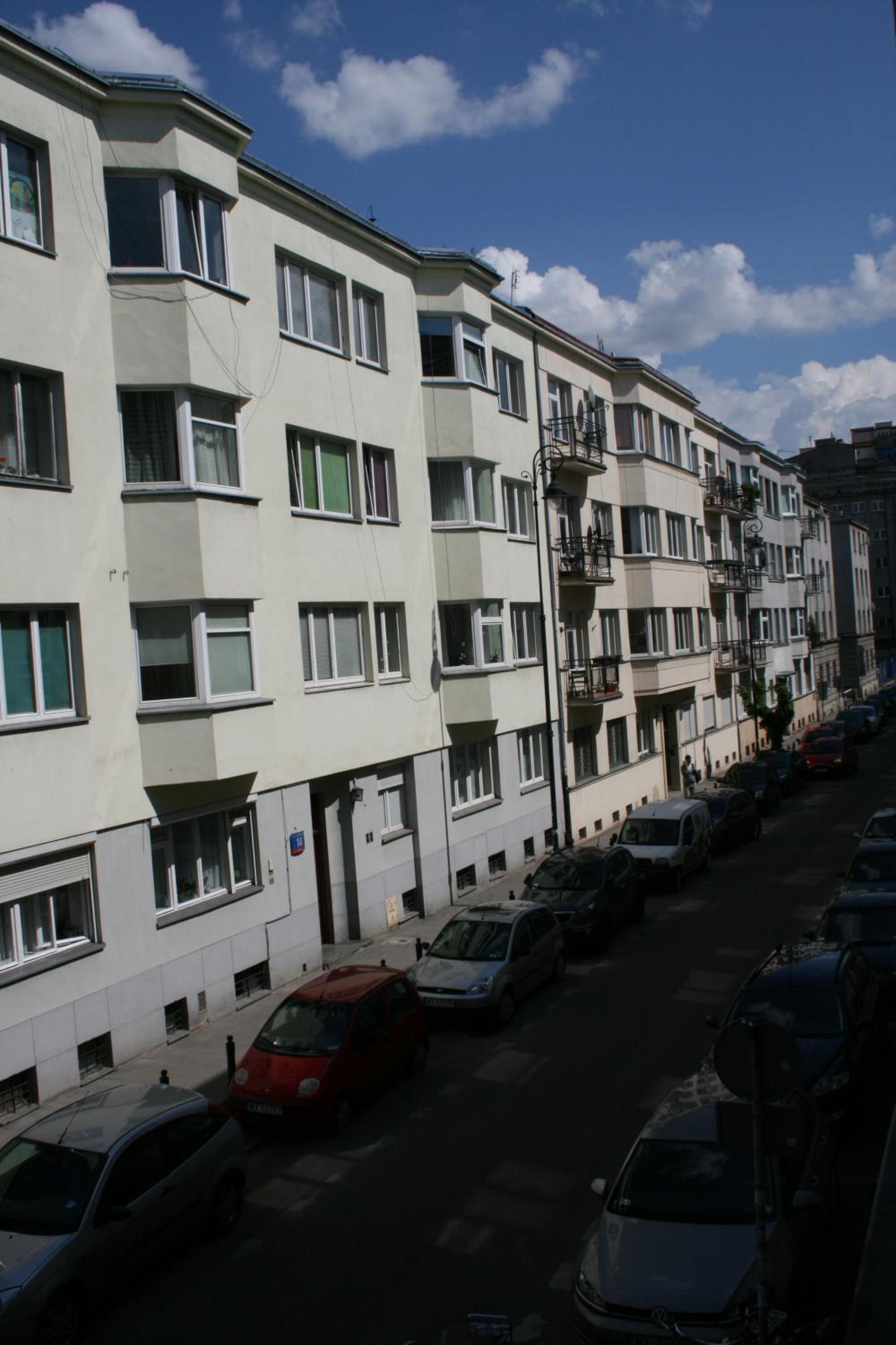 One-Bedroom Apartment - Photo 7