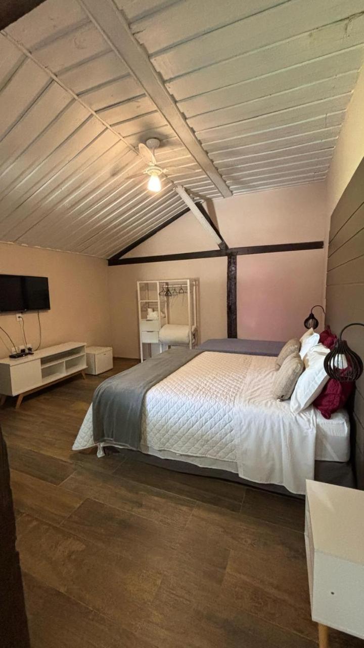 Double Room with Lake View photo 3