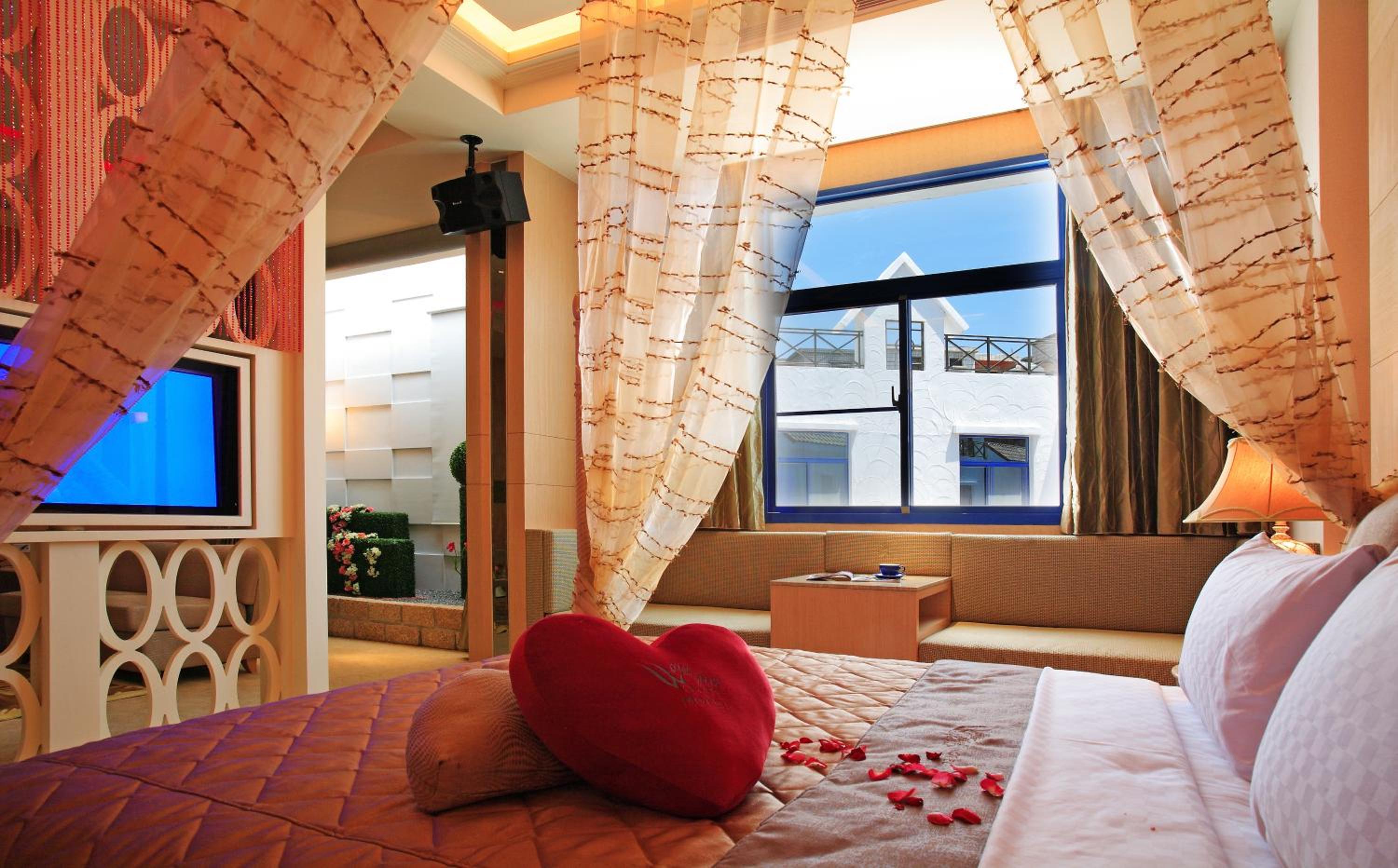 Royal Suite photo 2
