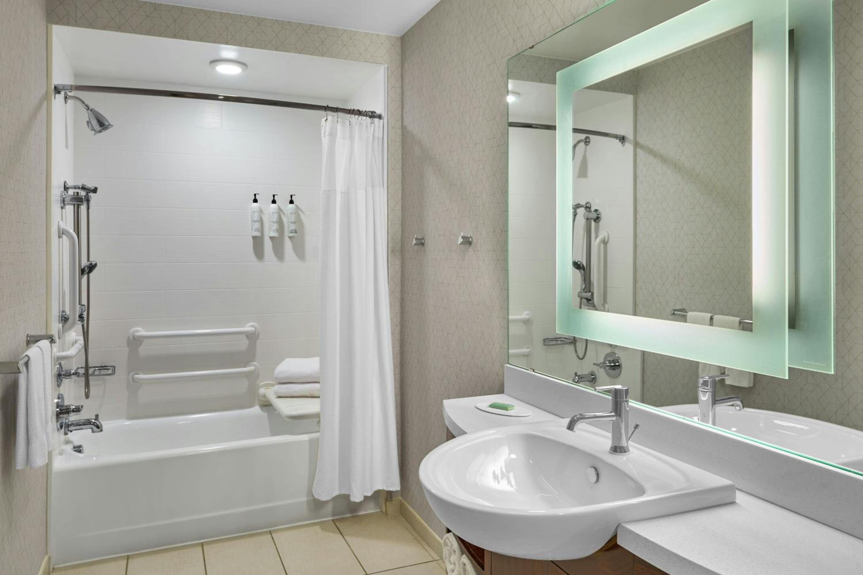 Standard King Room with Roll-in Shower - Mobility and Hearing Accessible