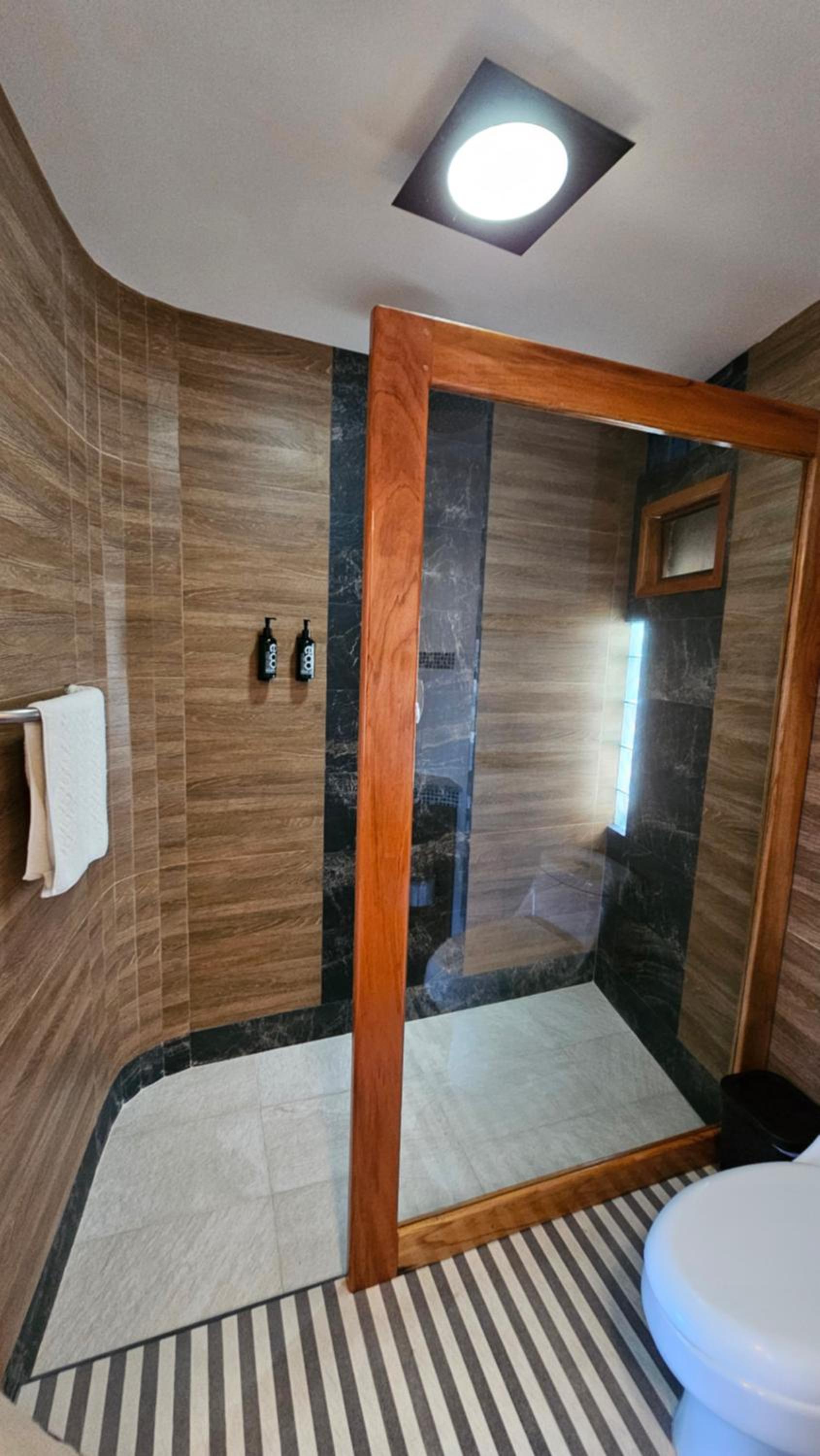 Large Double or Twin Room photo 2