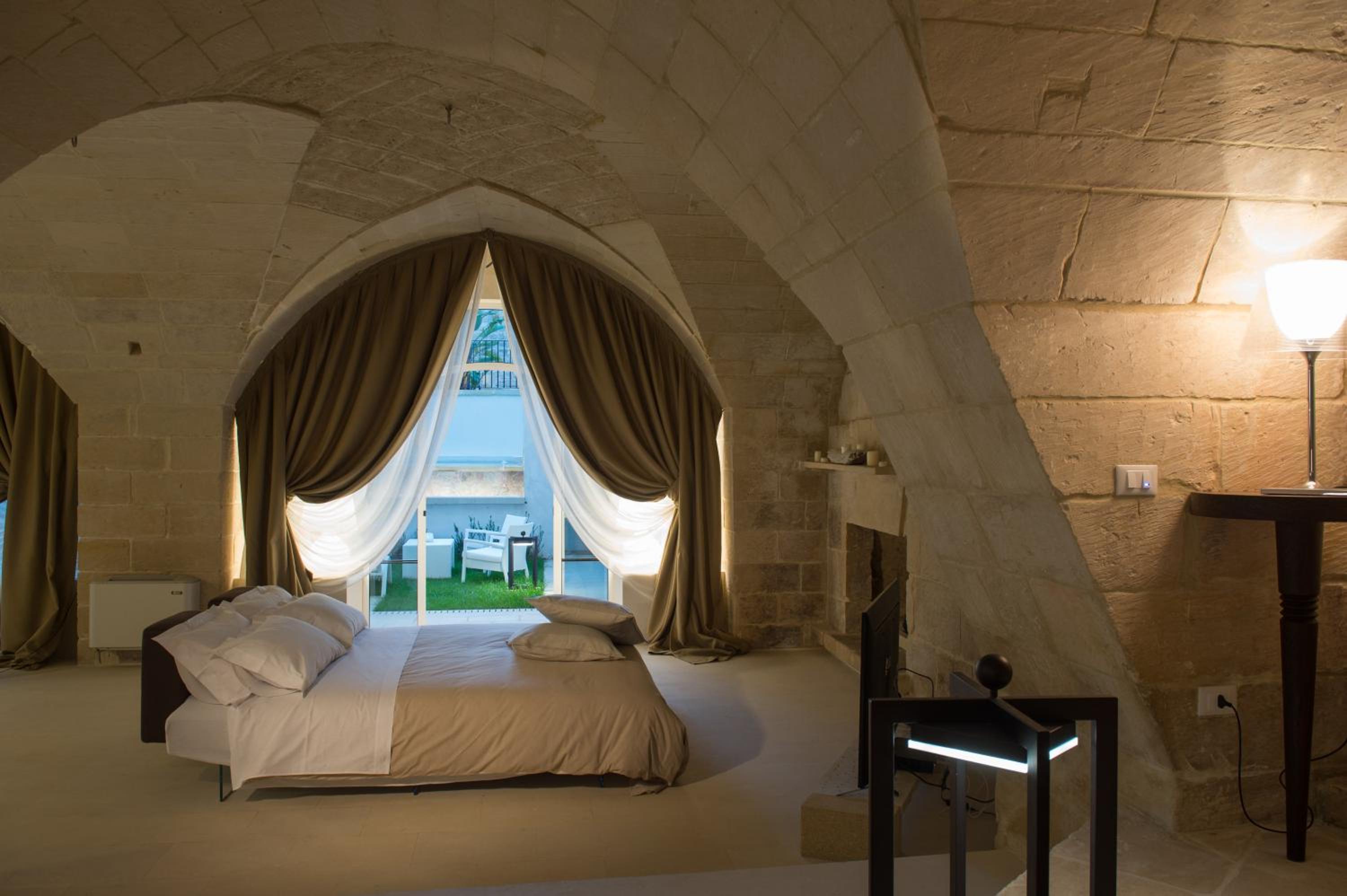 King Room with Pool View