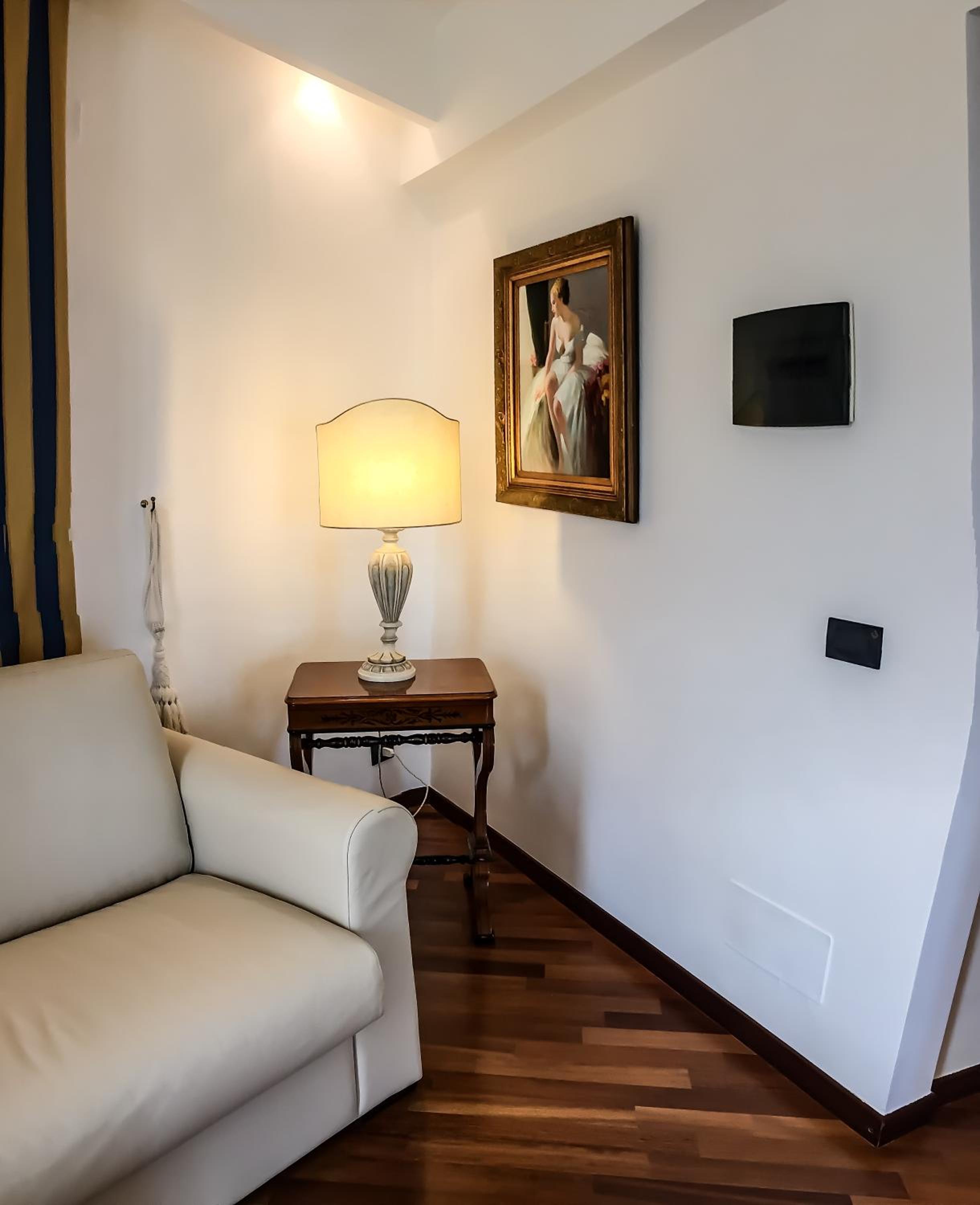 Junior Suite with Sea View - Photo 8