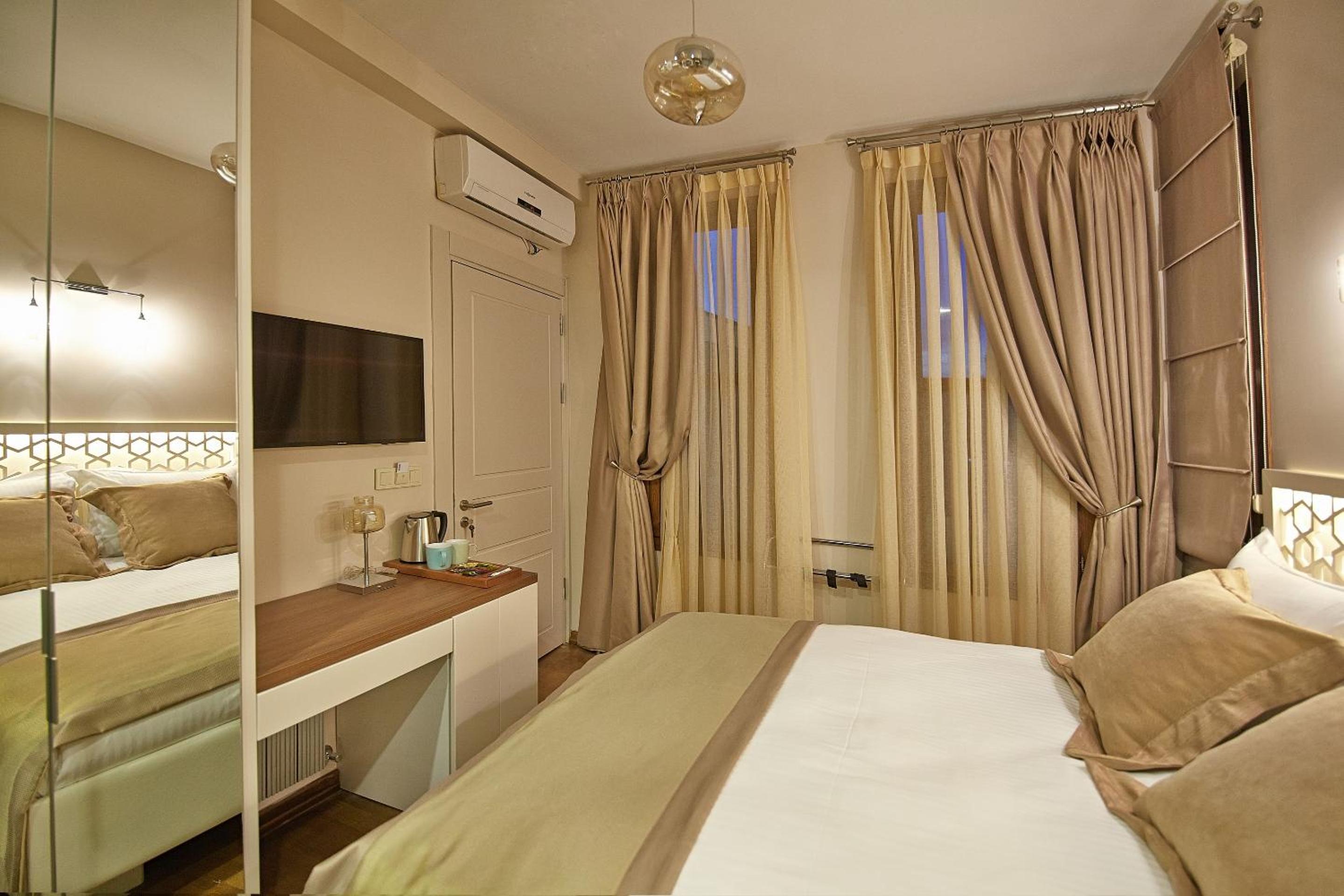 Standard Double Room photo 2