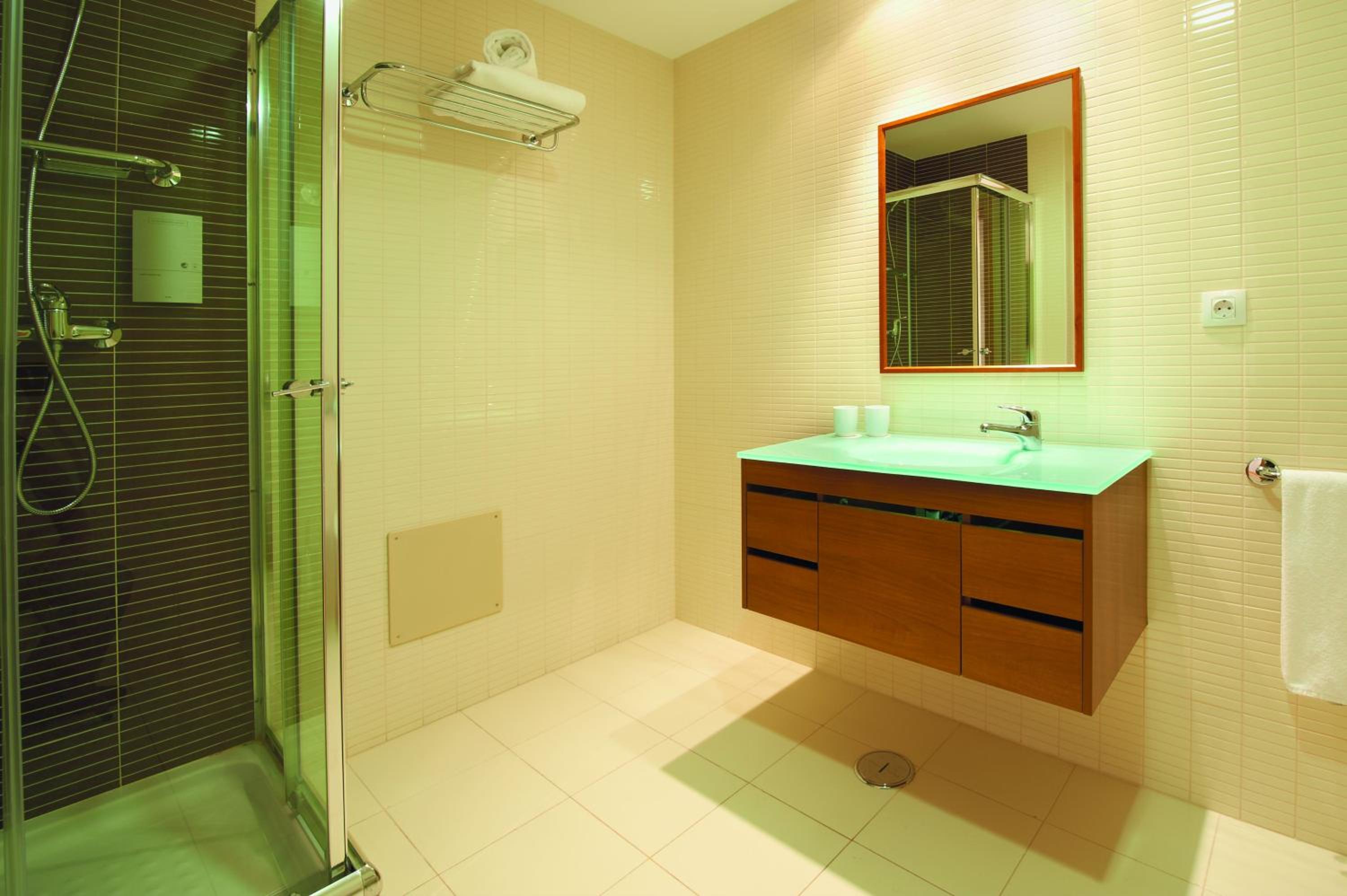 Two-Bedroom Family Apartment (4 Adults + 2 Children) photo 3