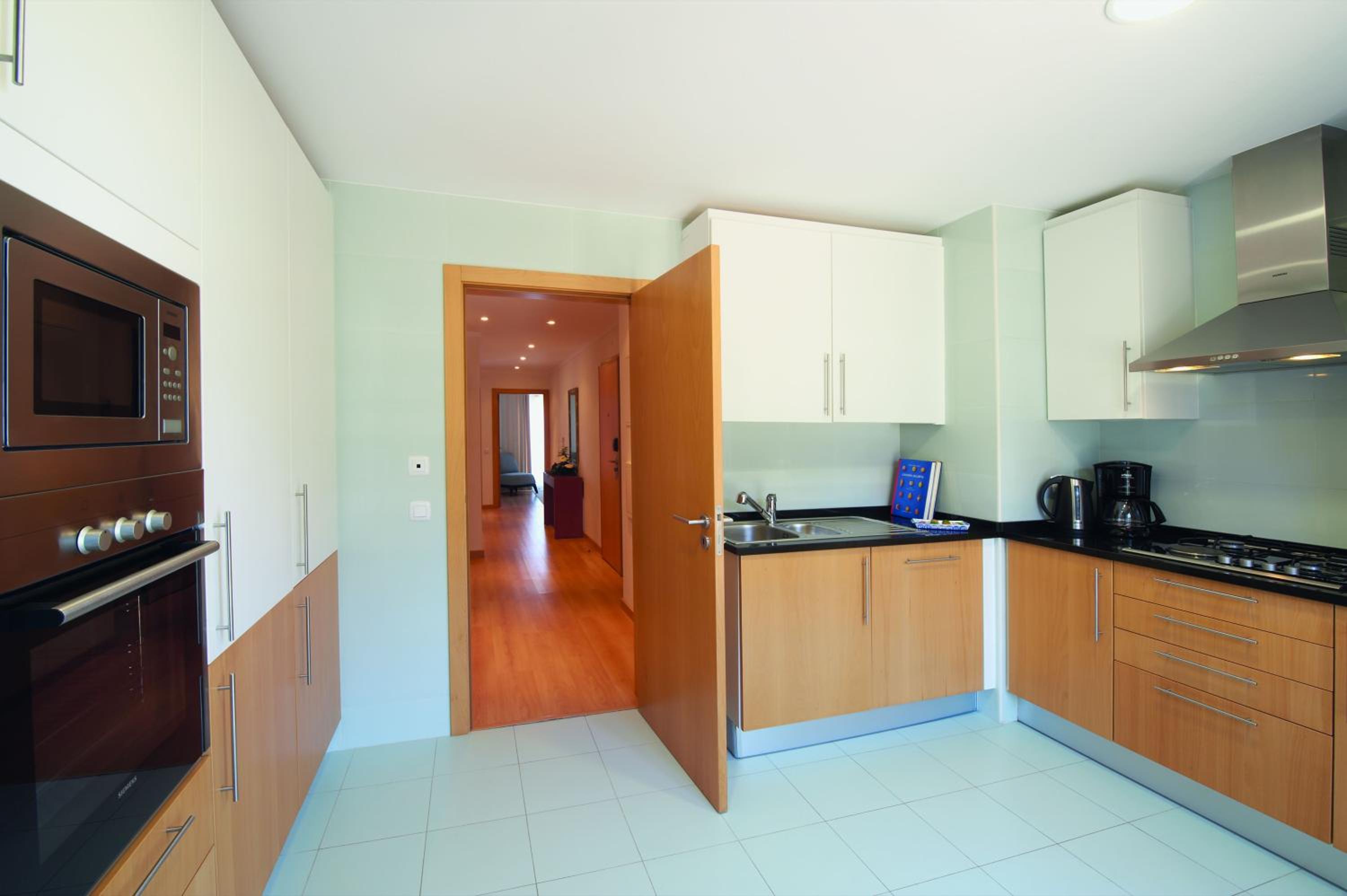 One-Bedroom Family Apartment (2 Adults + 2 Children) photo 2