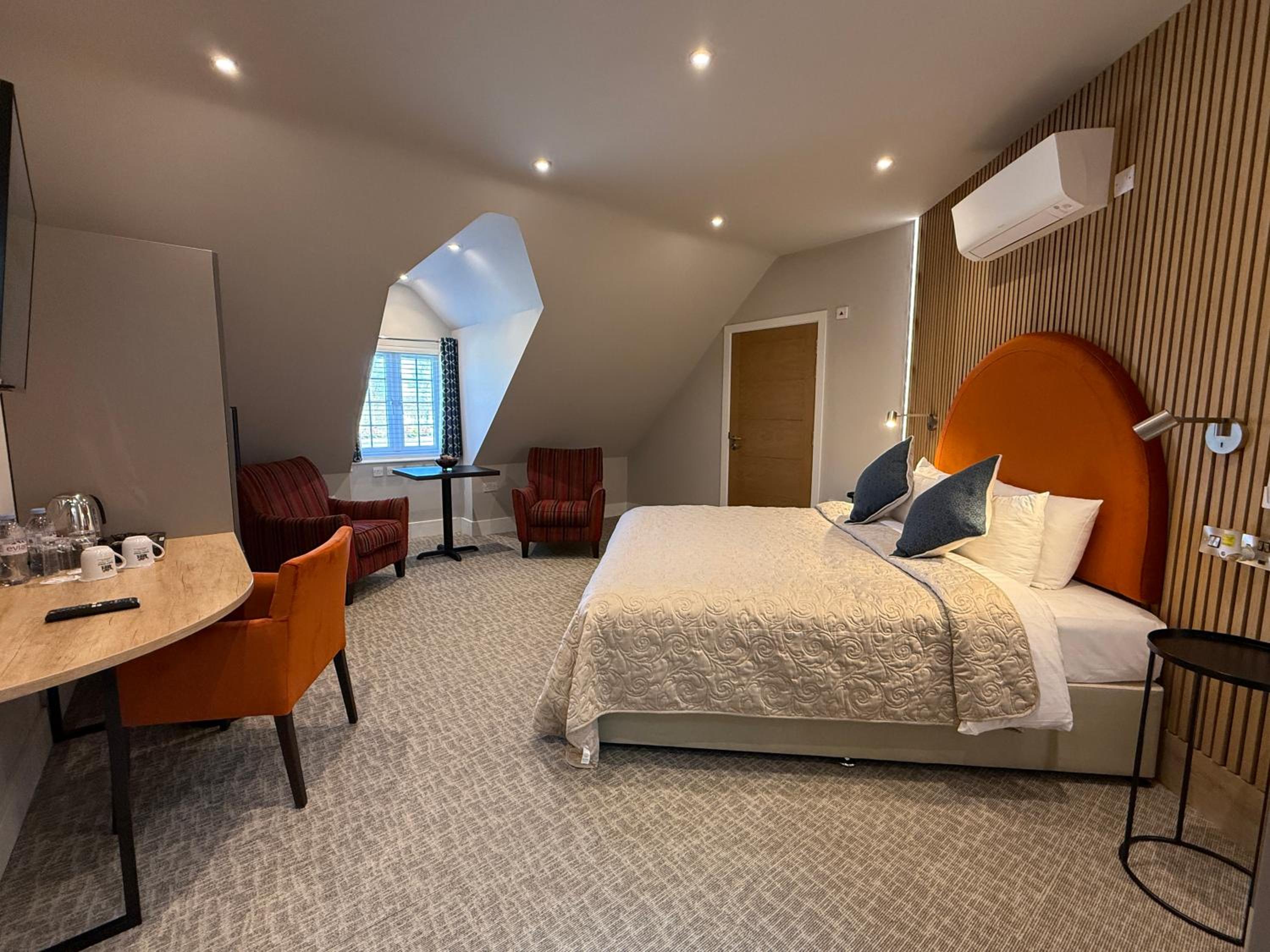 Superior King Room