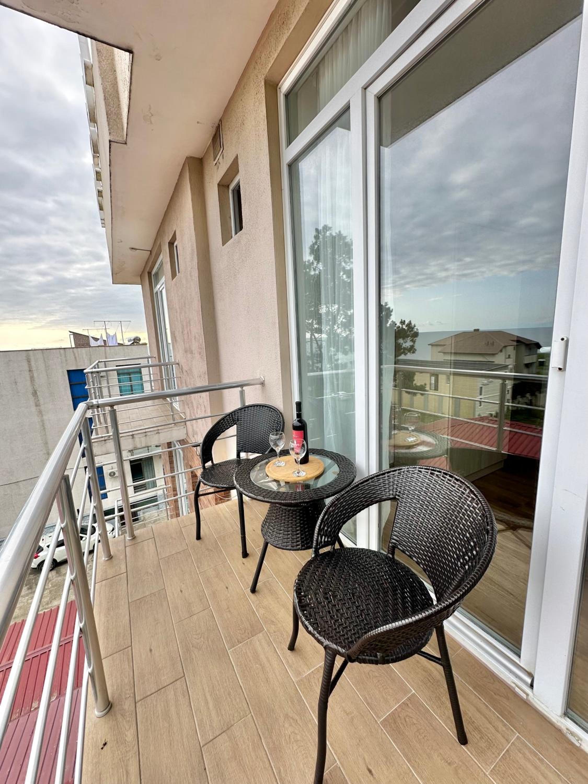 Twin Room with Balcony photo 2