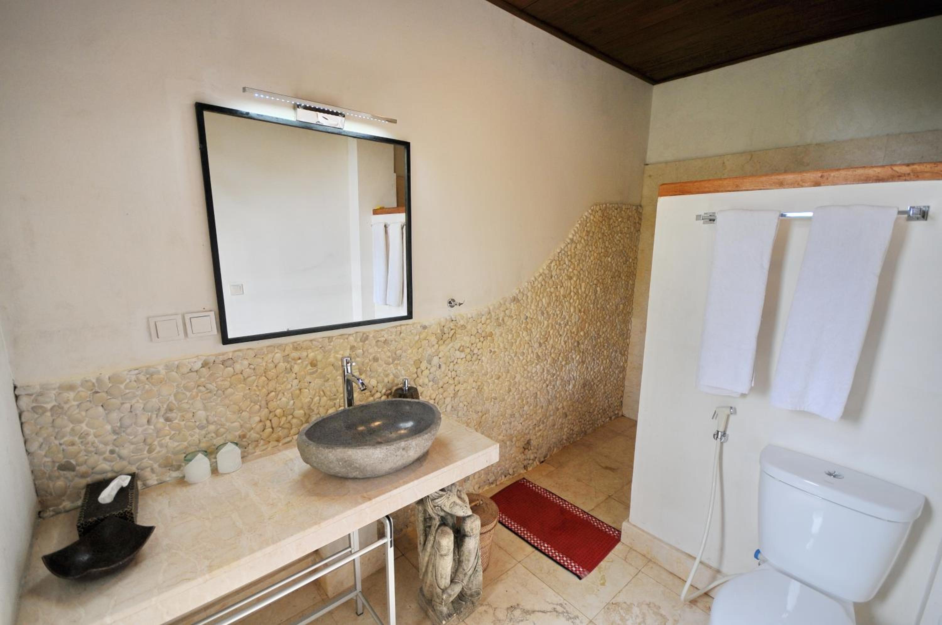 Family Room - Photo 29