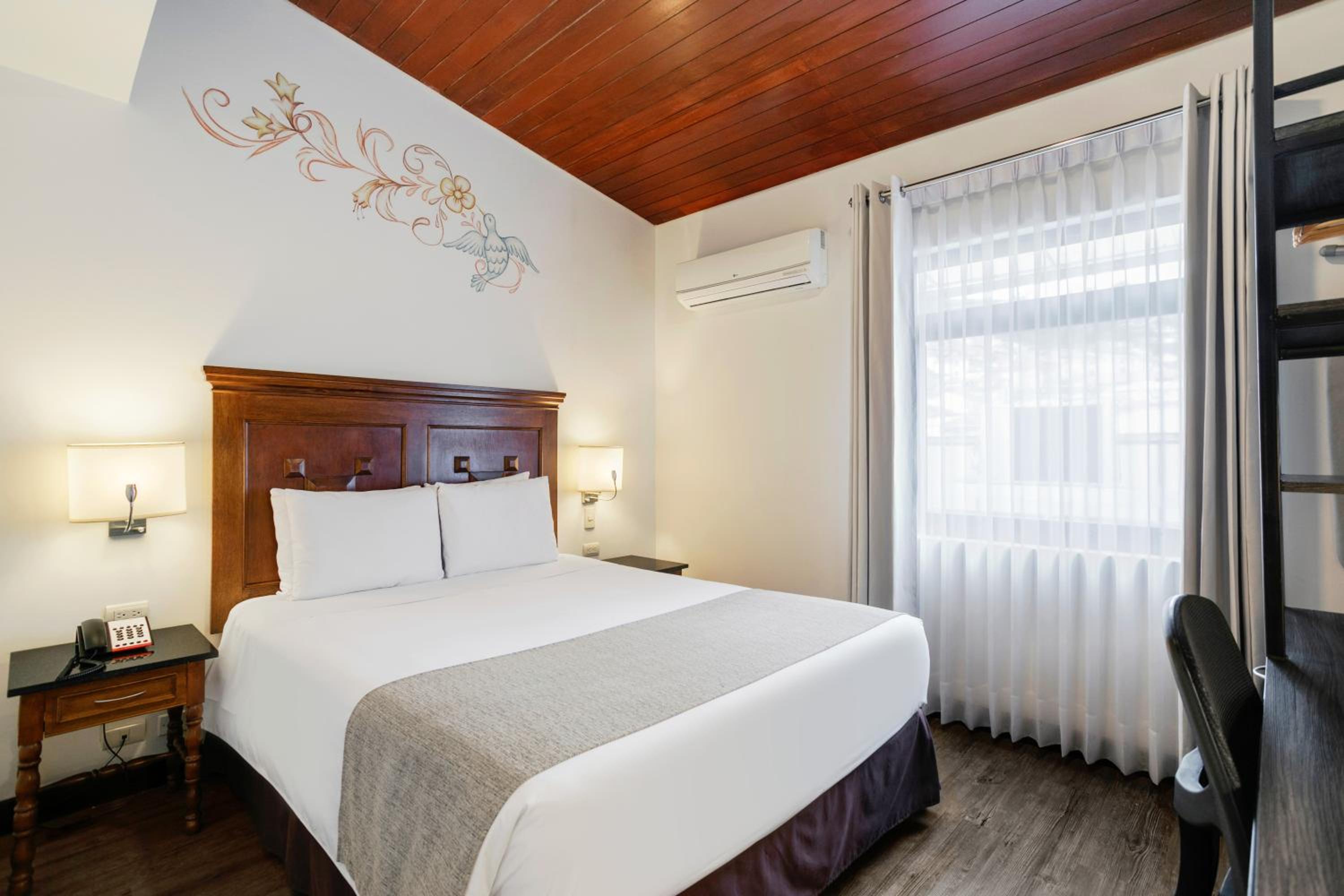 Standard Room photo 1