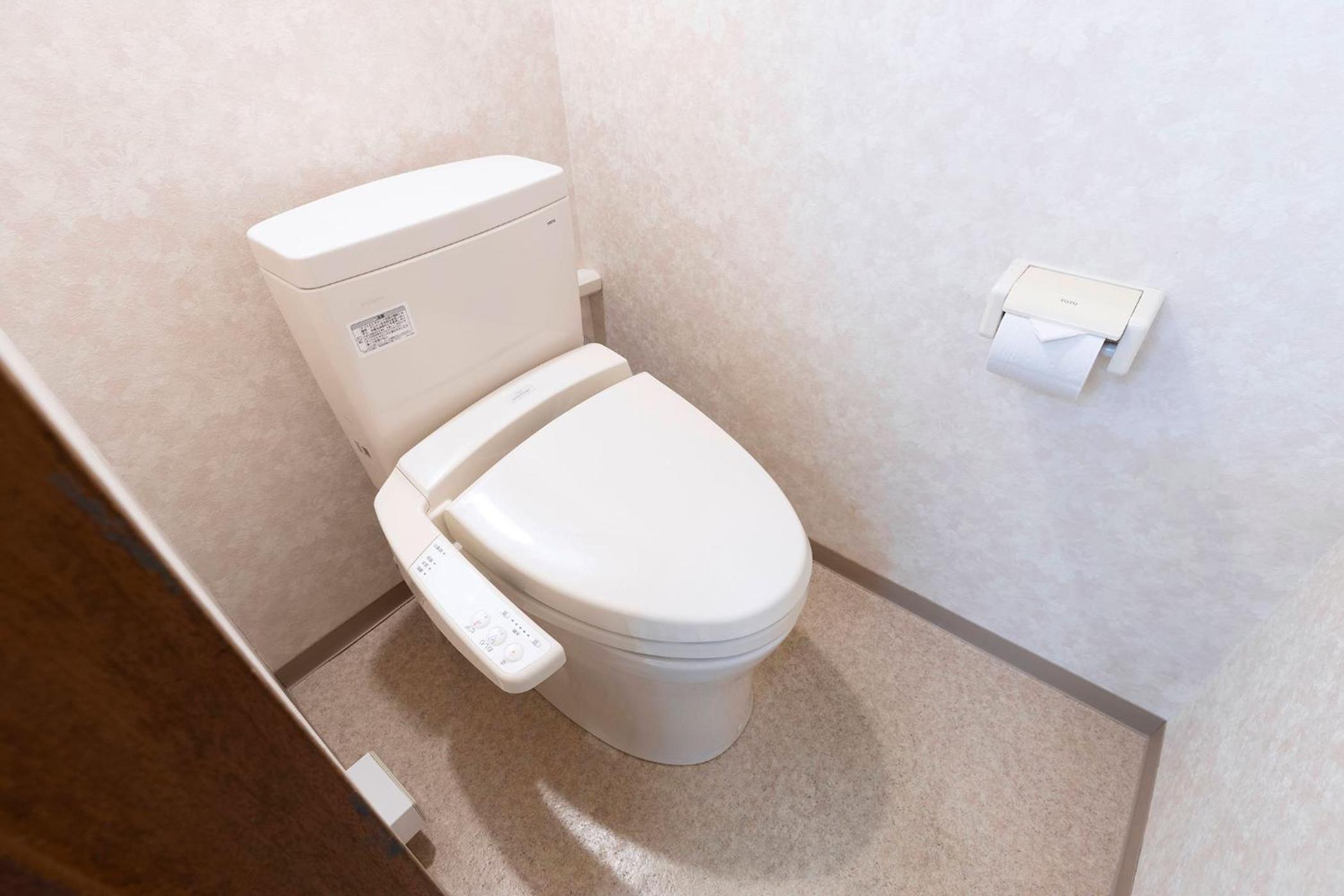 Standard Japanese-Western-Style-Room holds 6 people - Shower Only - Non-Smoking
