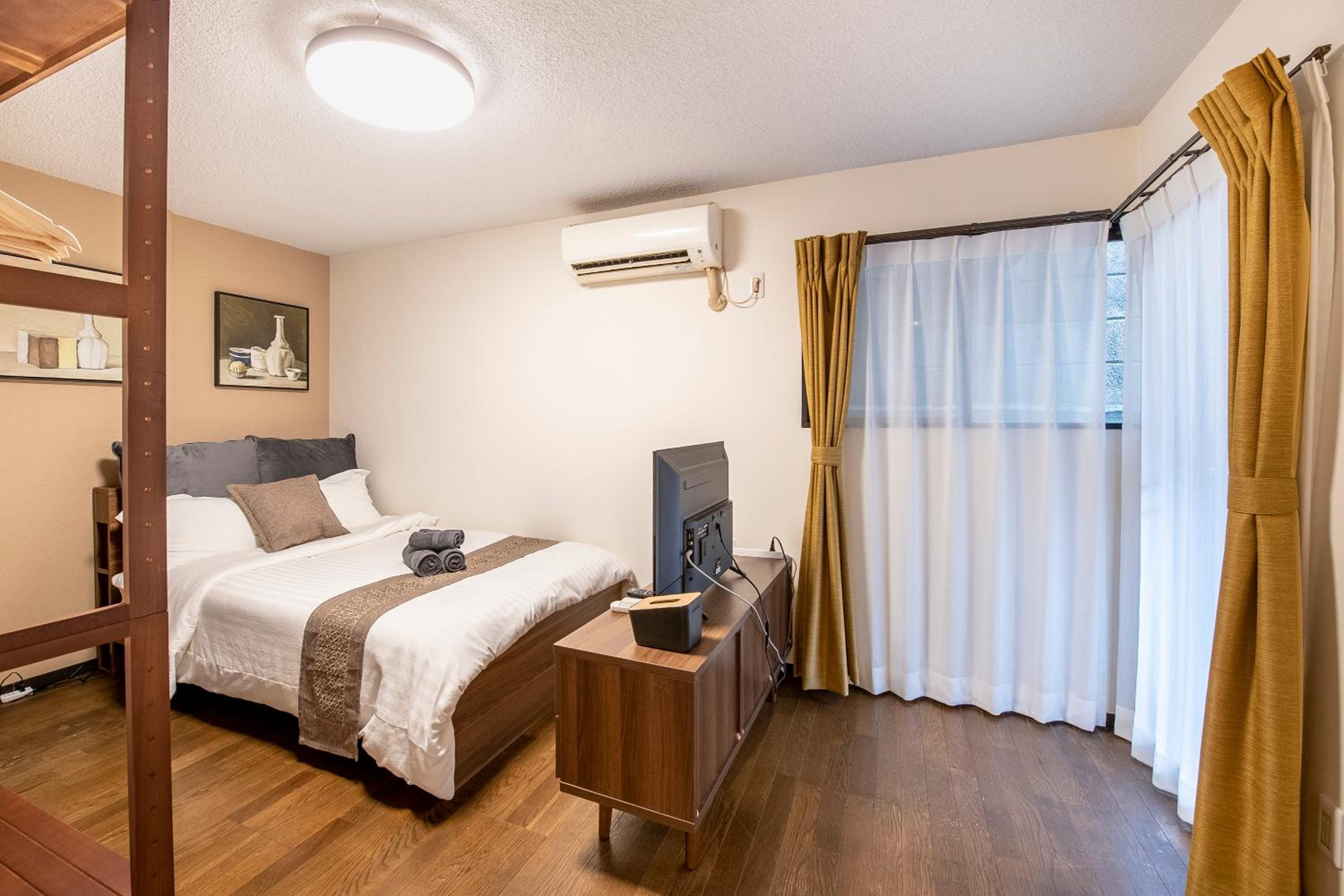 Studio Apartment with Balcony