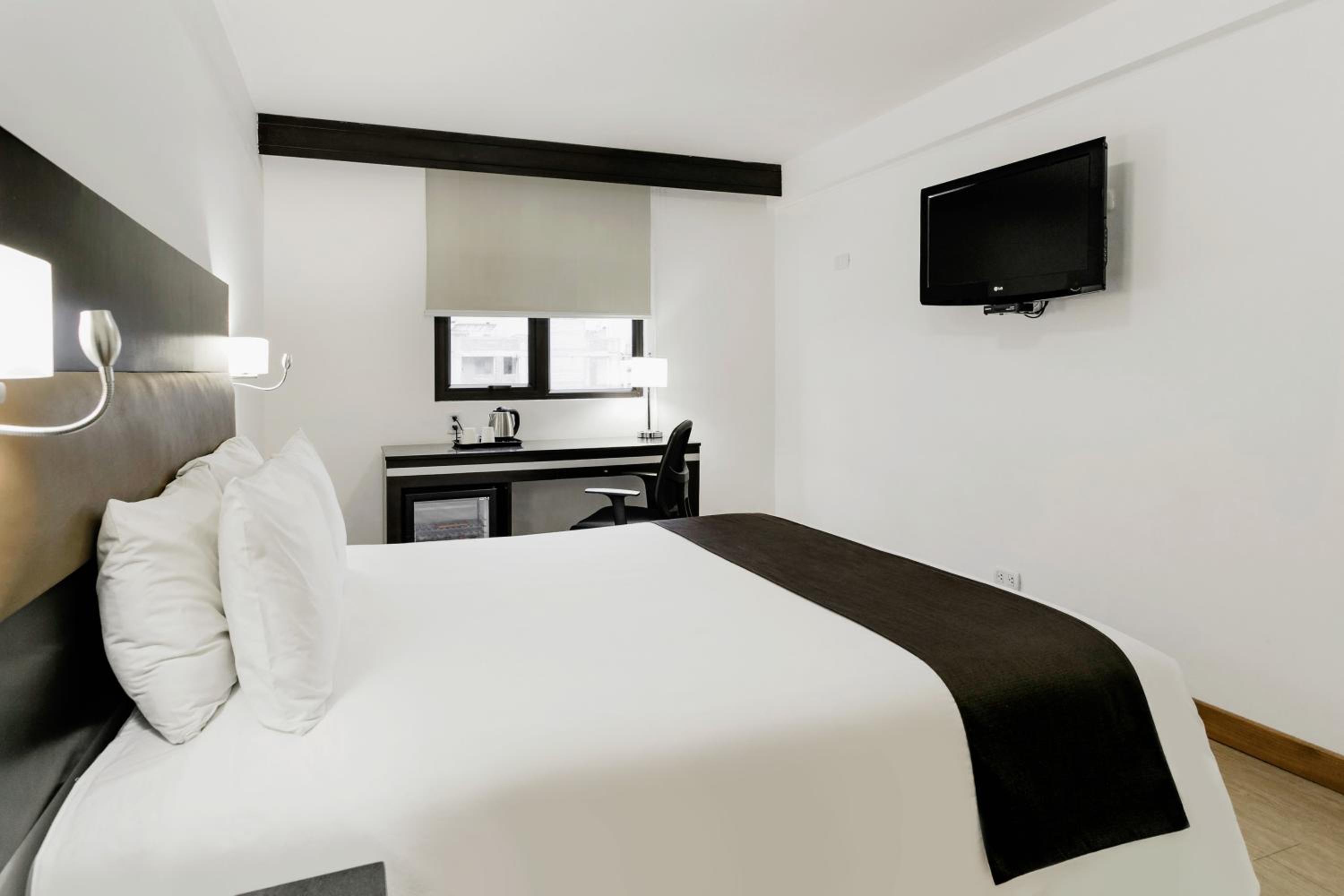 Standard Room - Photo 7