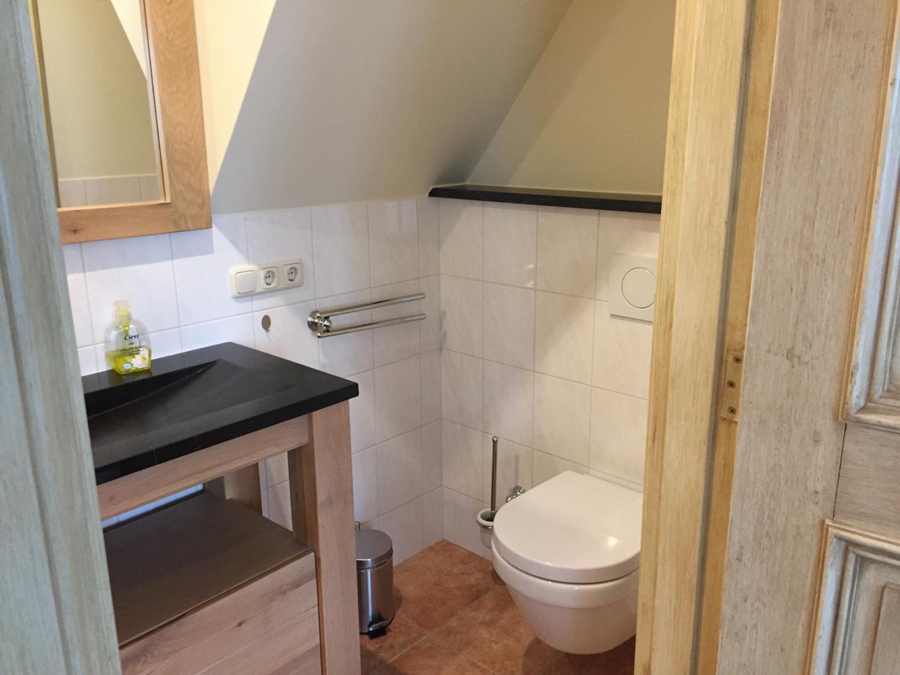 Twin Room with Shower photo 3