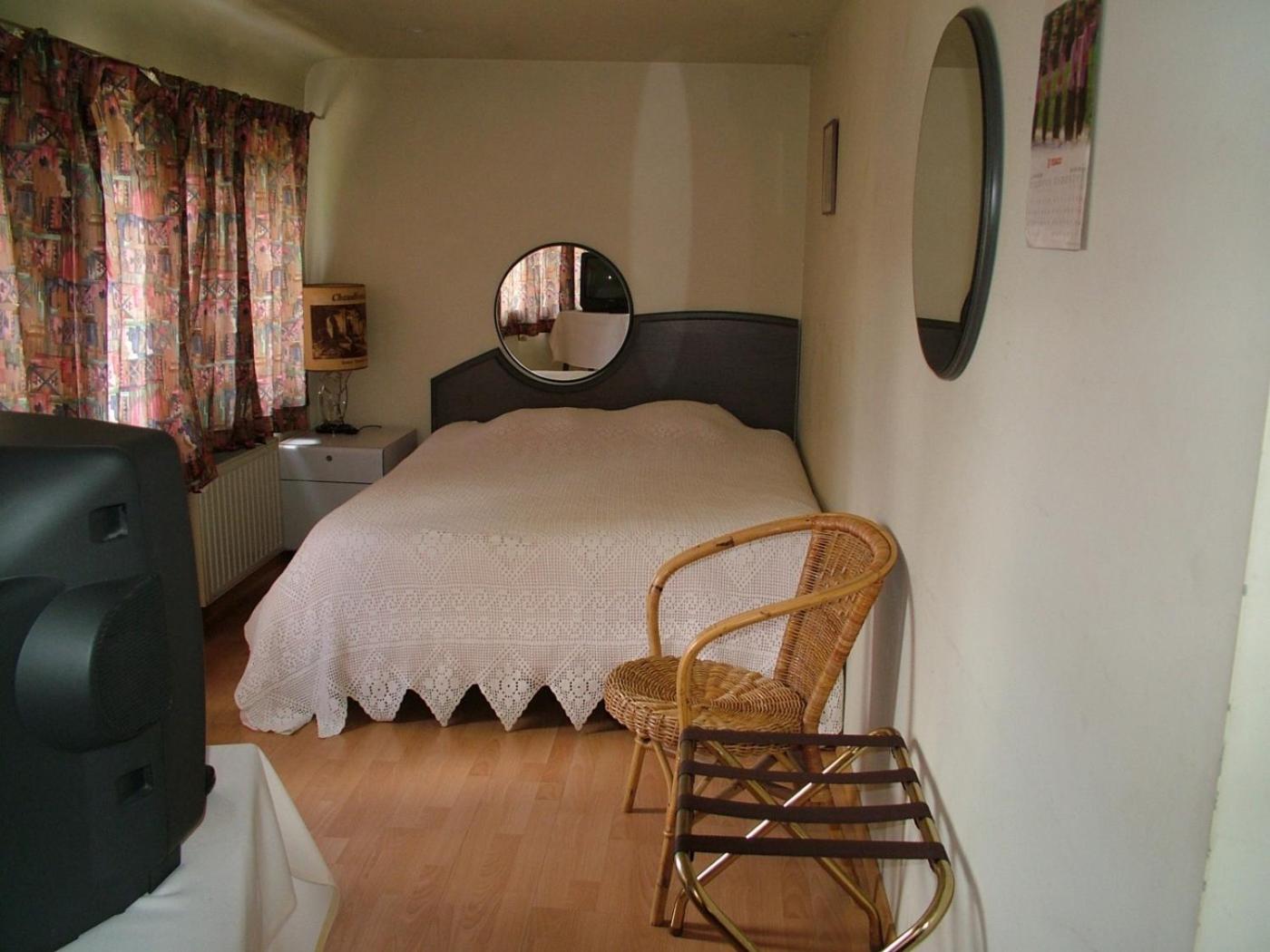 Large Double or Twin Room