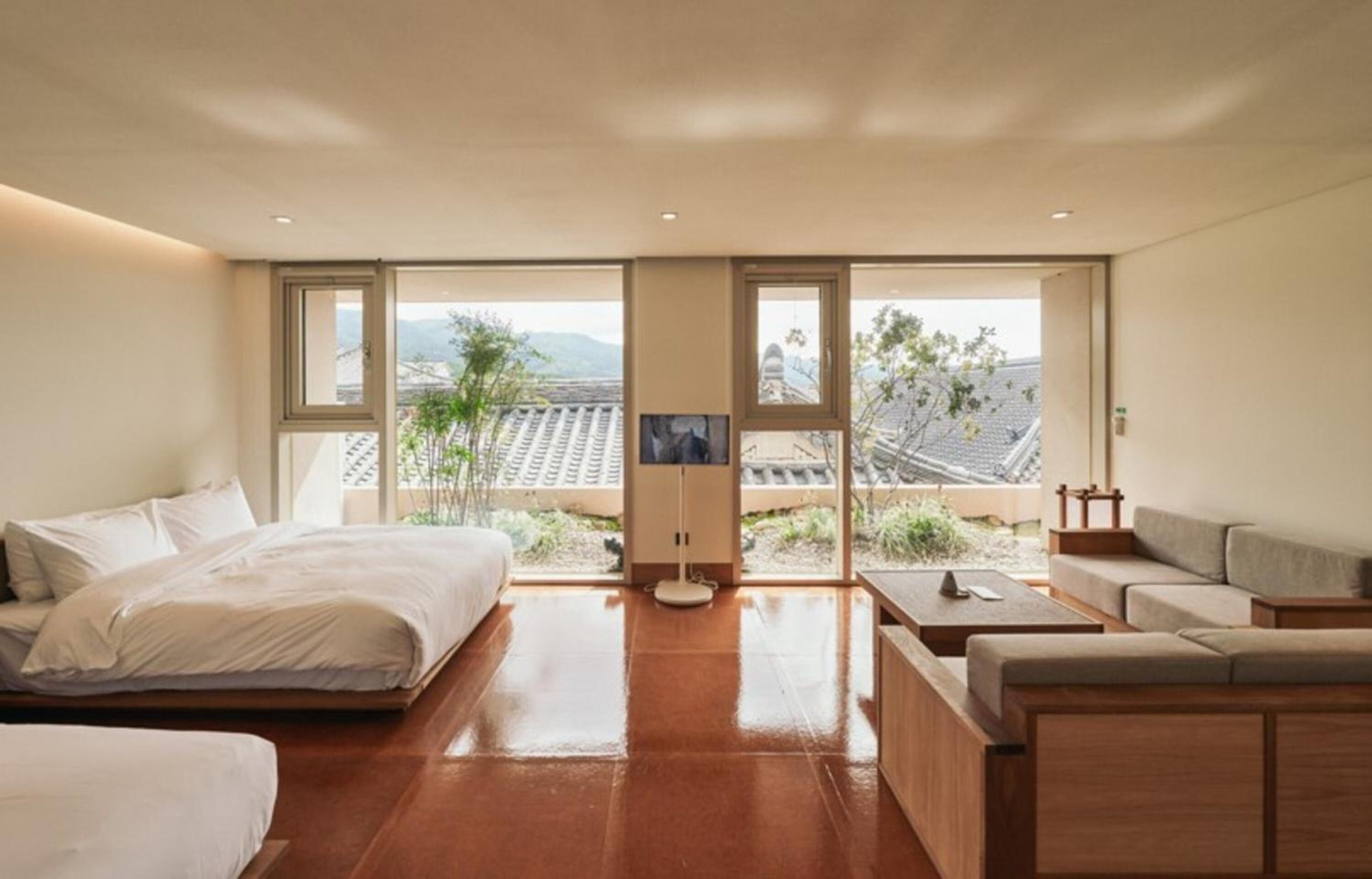 Suite B - Photo 4