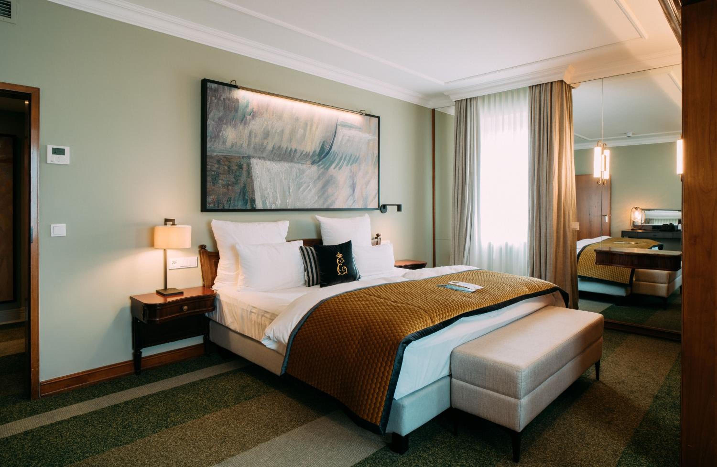Junior Suite Living photo 2