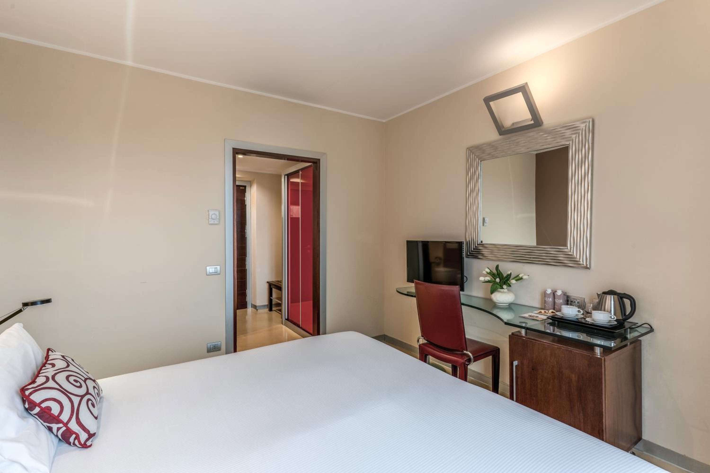 Small Double Room photo 2