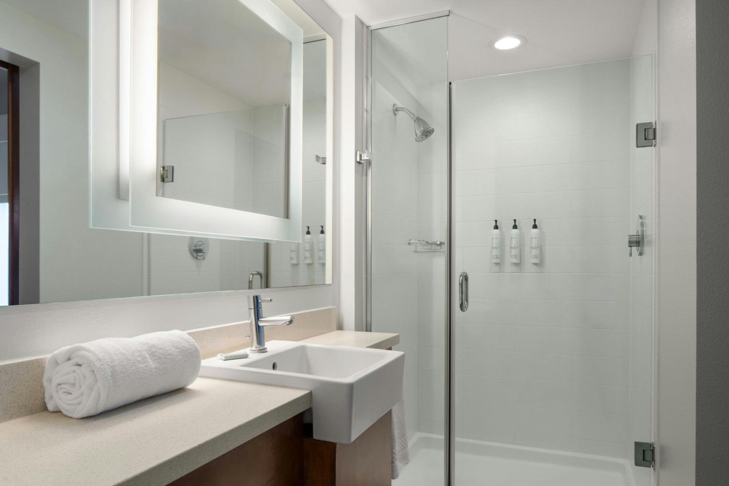 King Suite with Sofa Bed - Hearing Accessible