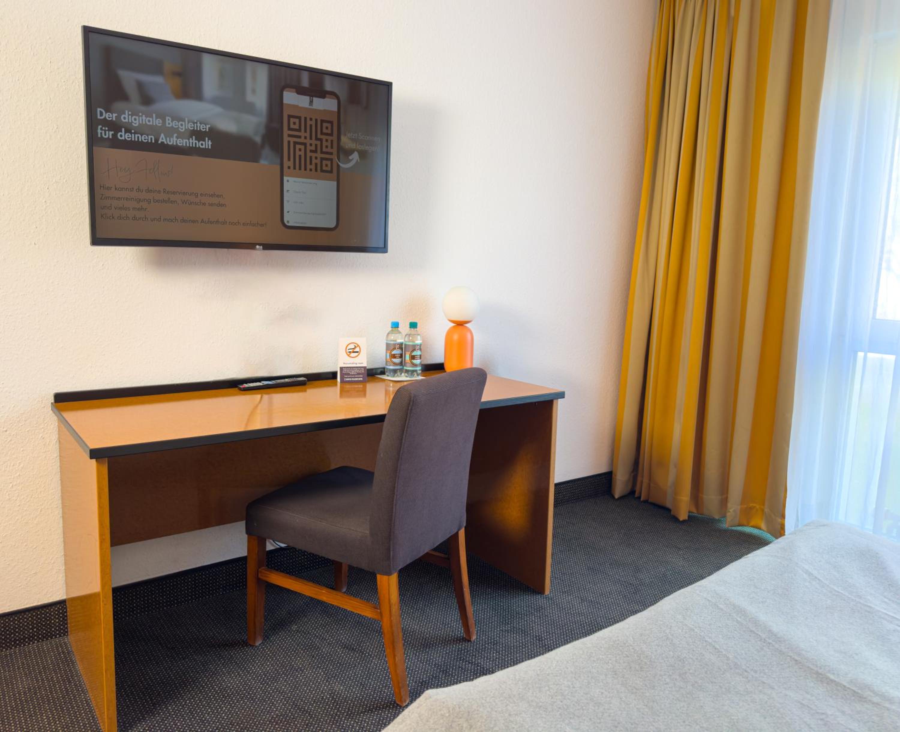 Economy Twin Room - Photo 3
