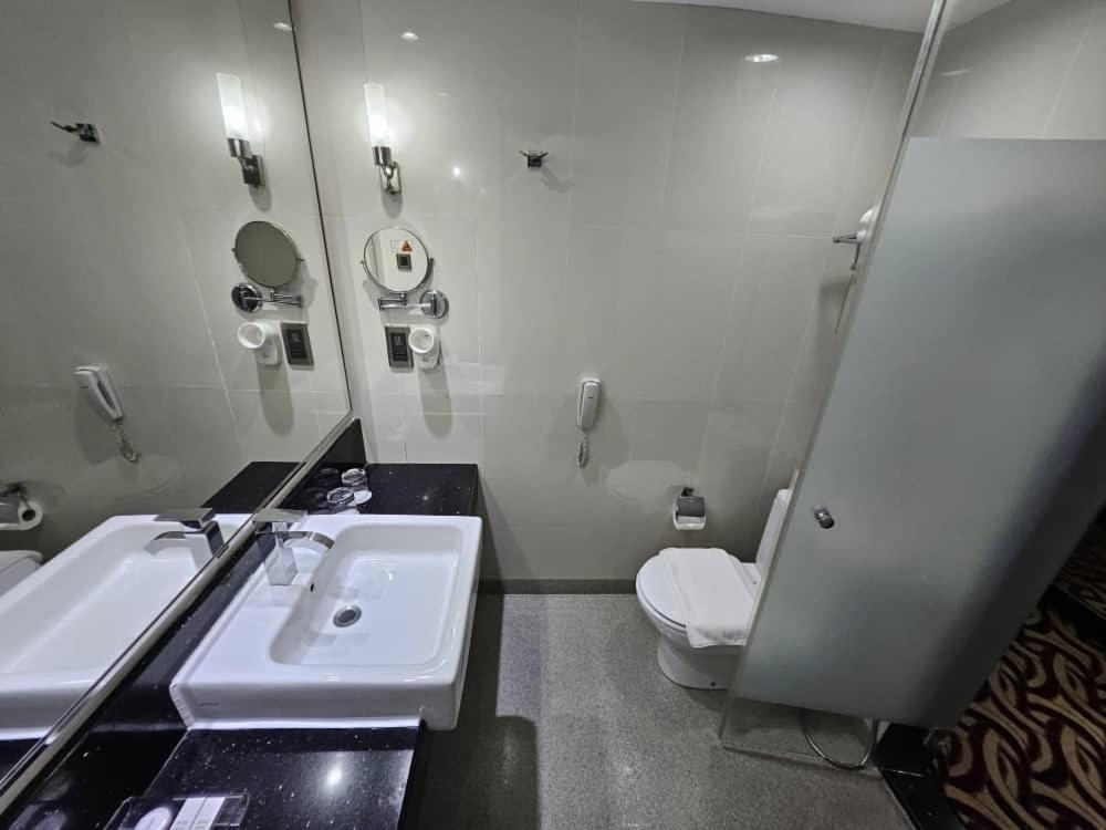 Superior Twin Room - Photo 3