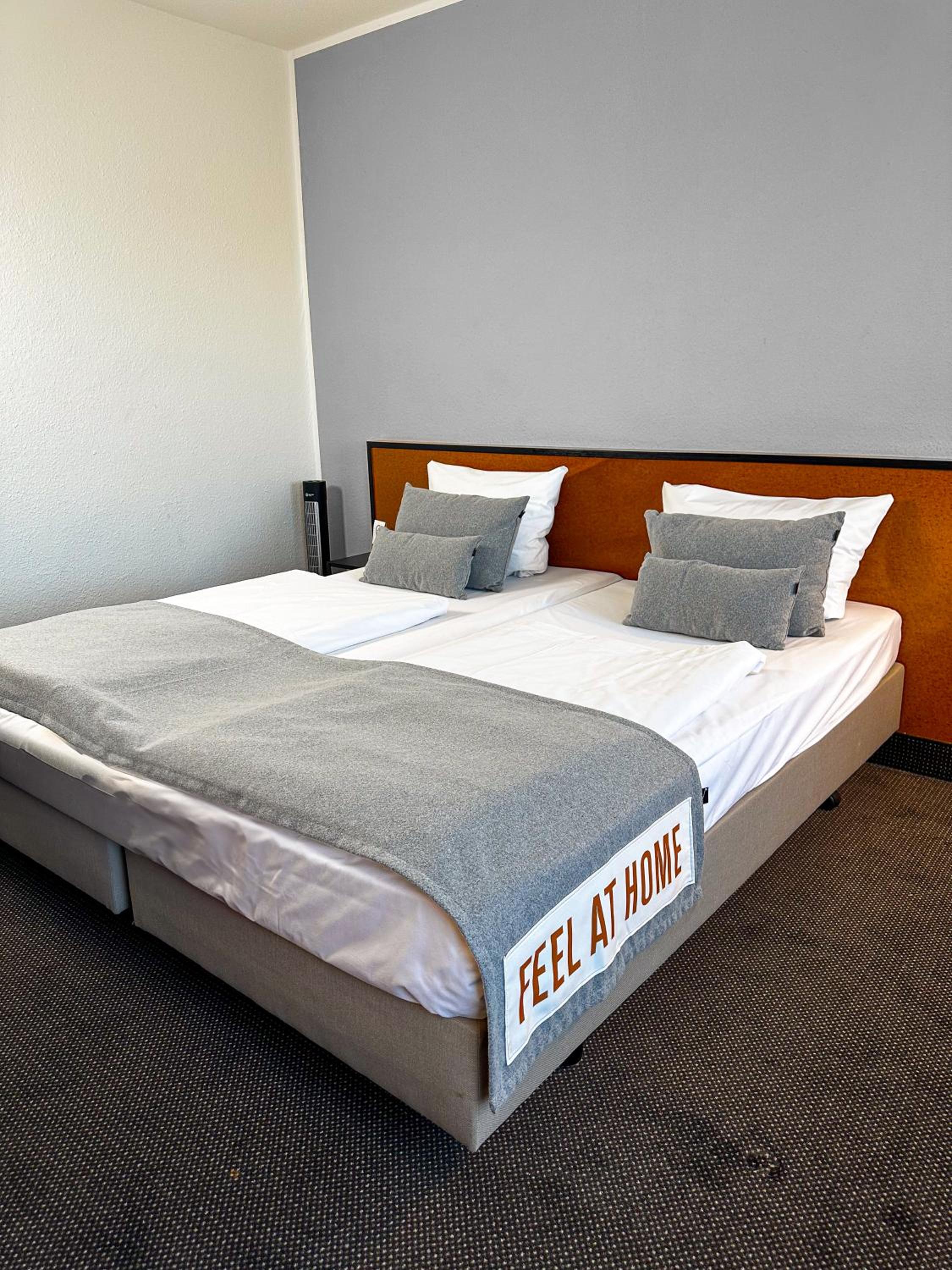 Economy Double Room photo 3