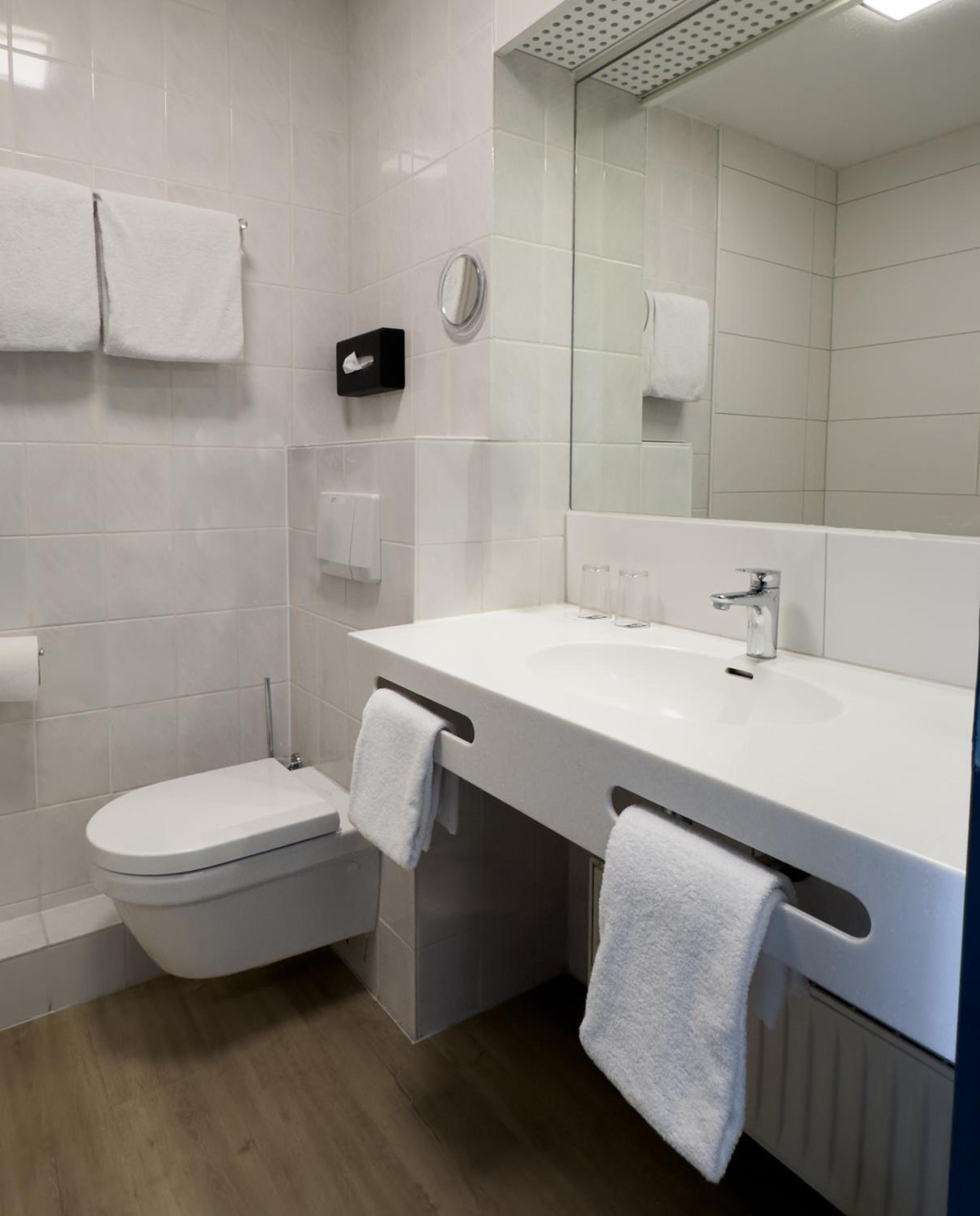 Standard Twin Room photo 1