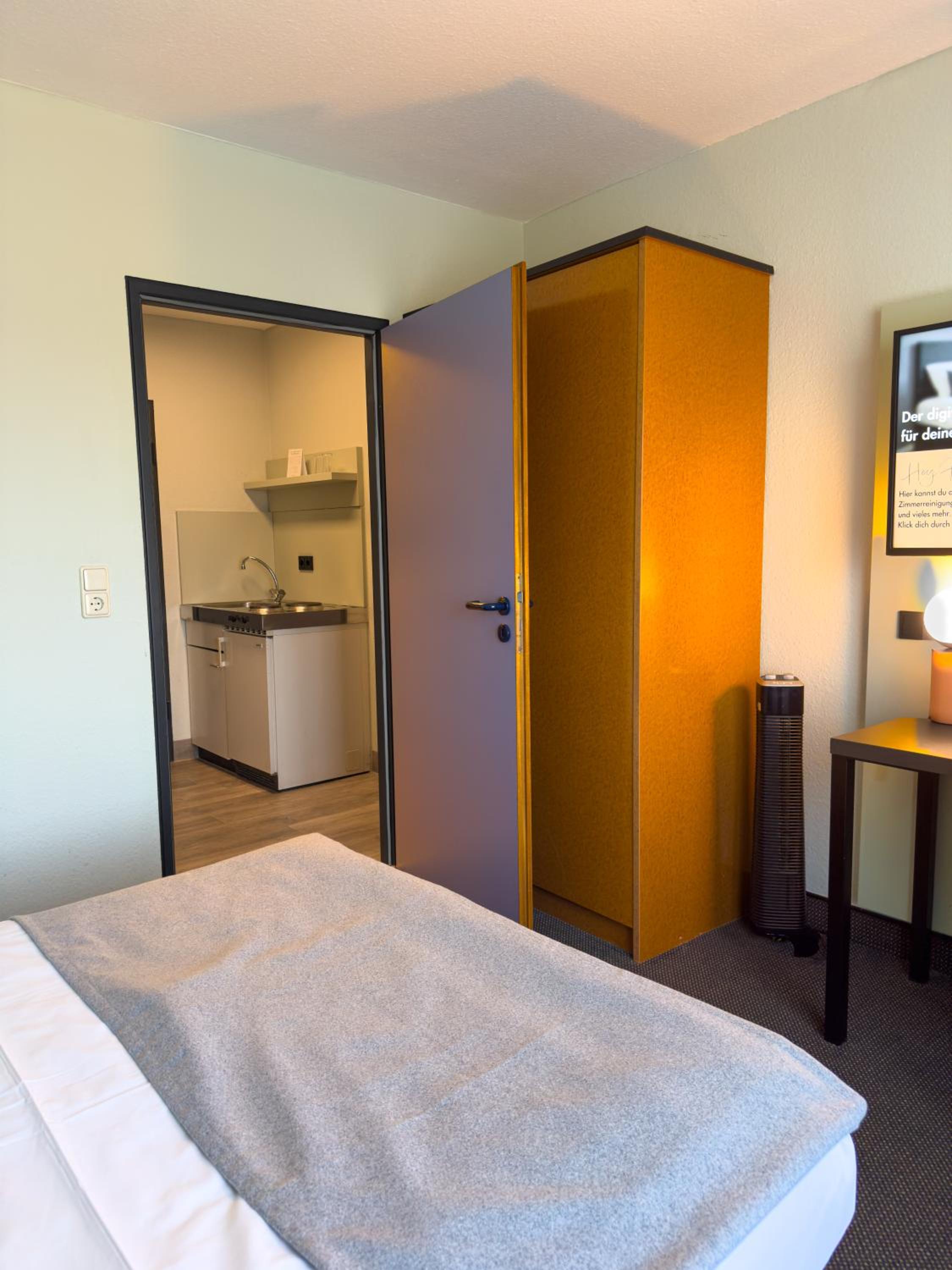 Standard Twin Room photo 2