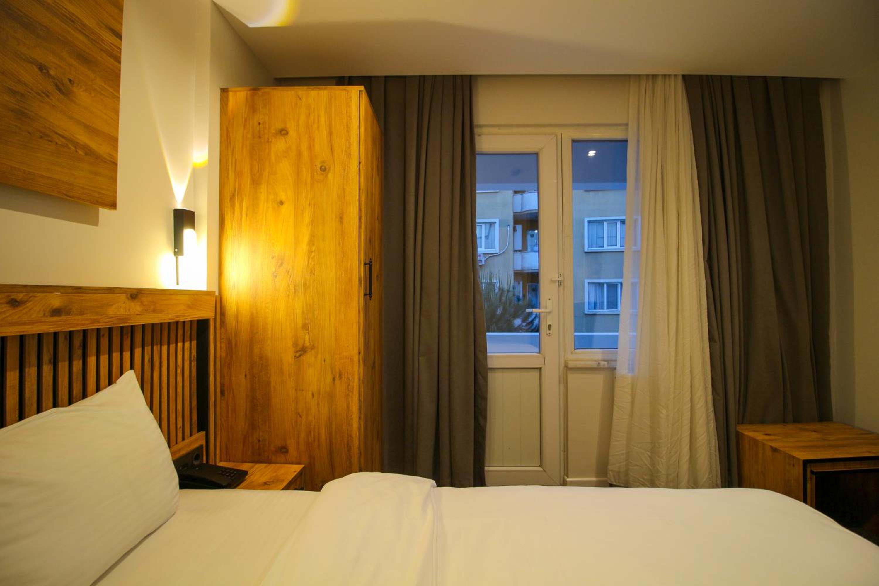 Double Room with Balcony photo 3