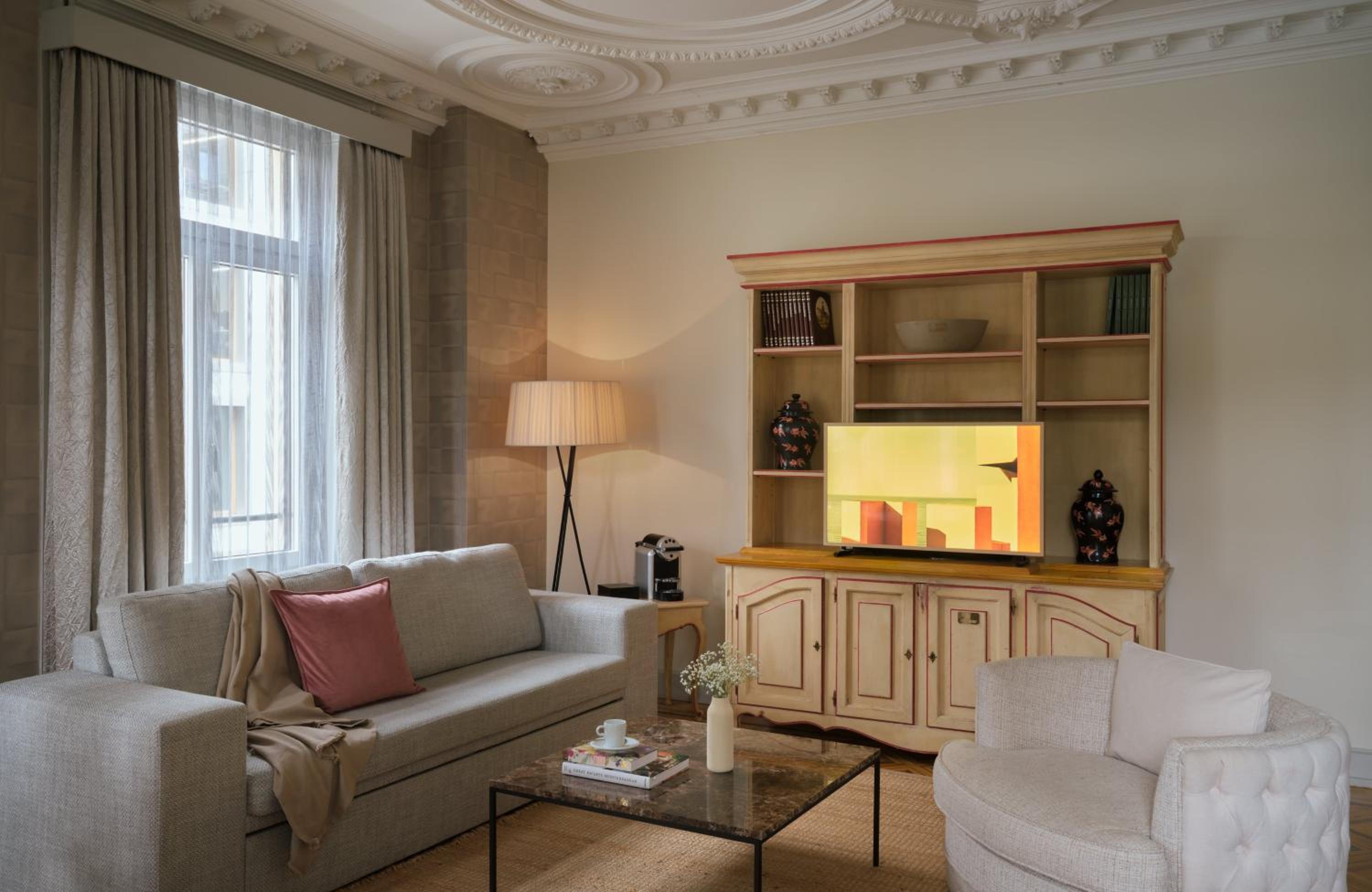Grand Suite thumbnail 5