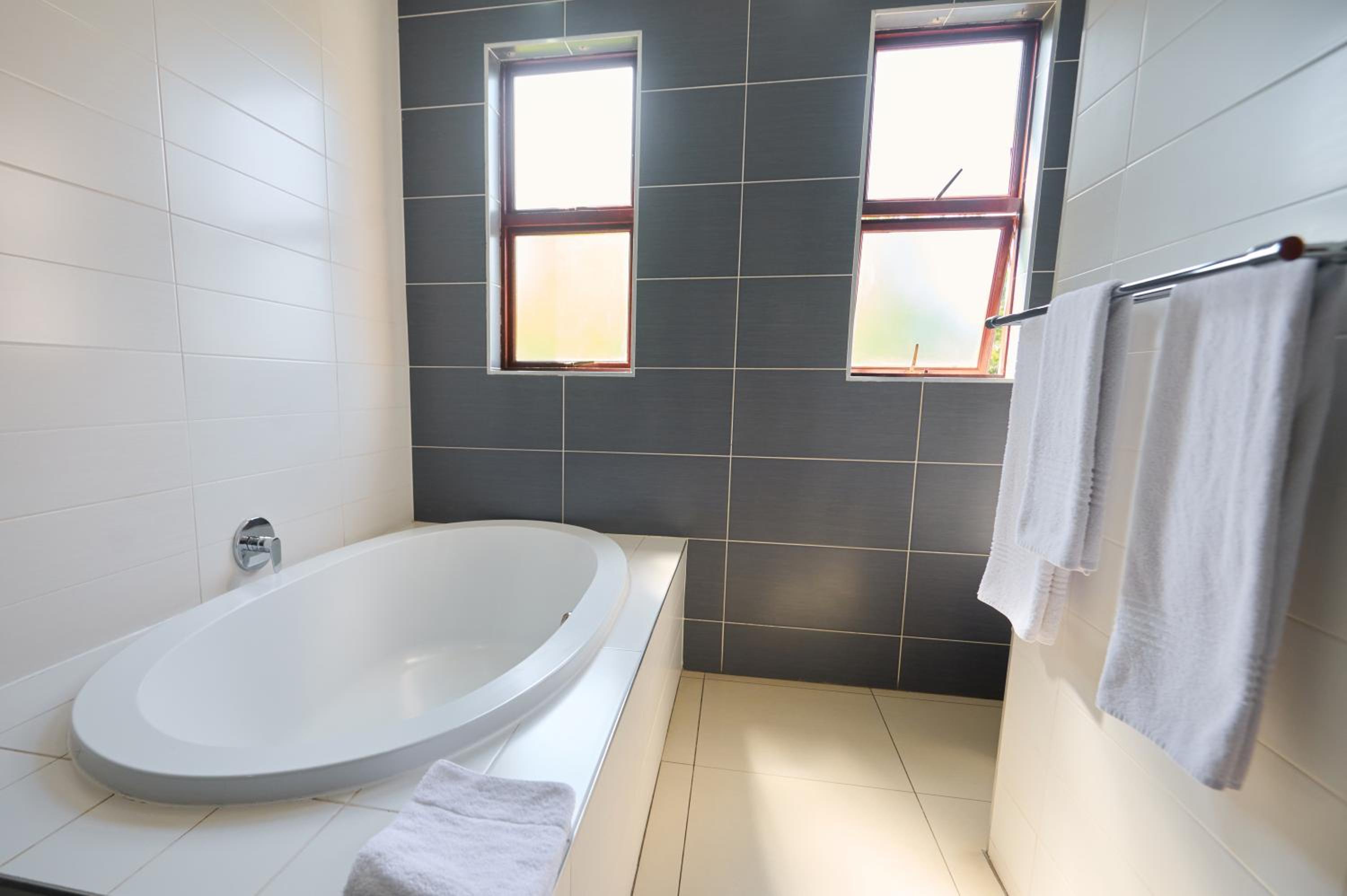 Superior King Suite photo 1
