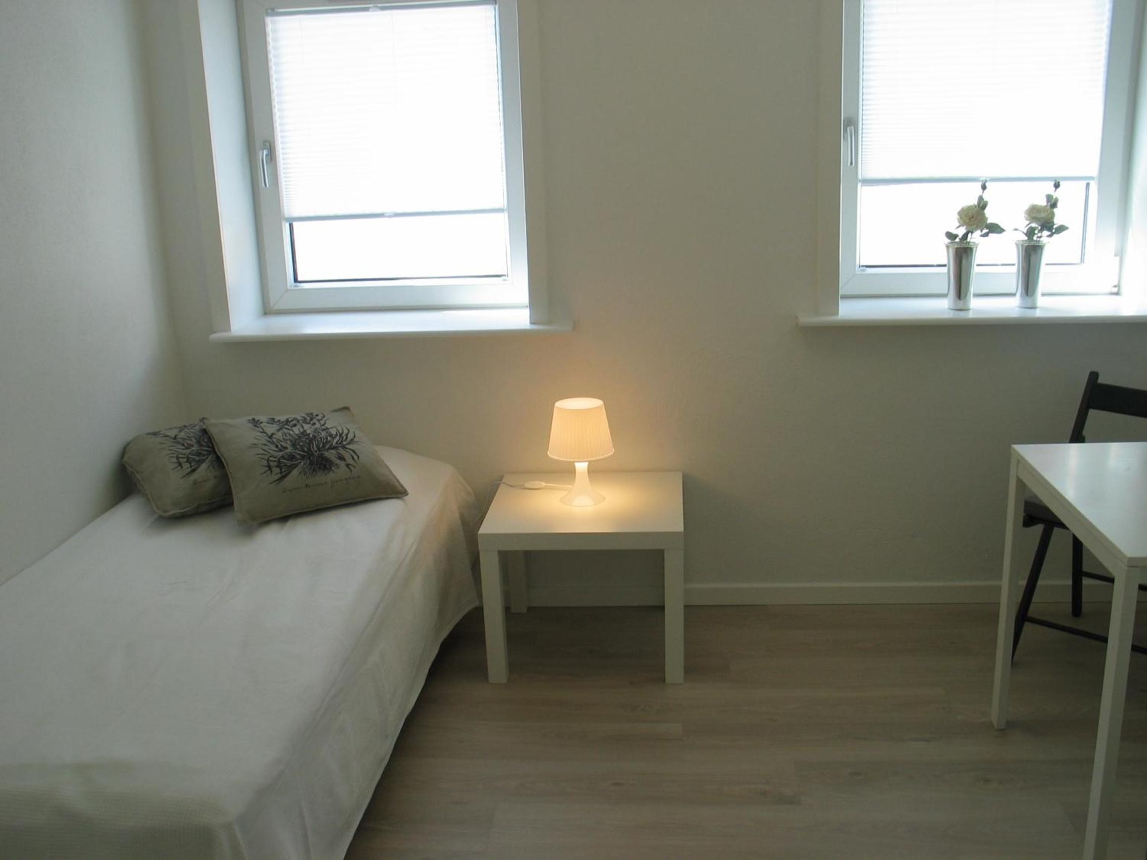 Single Room with Shared Shower and Toilet photo 1