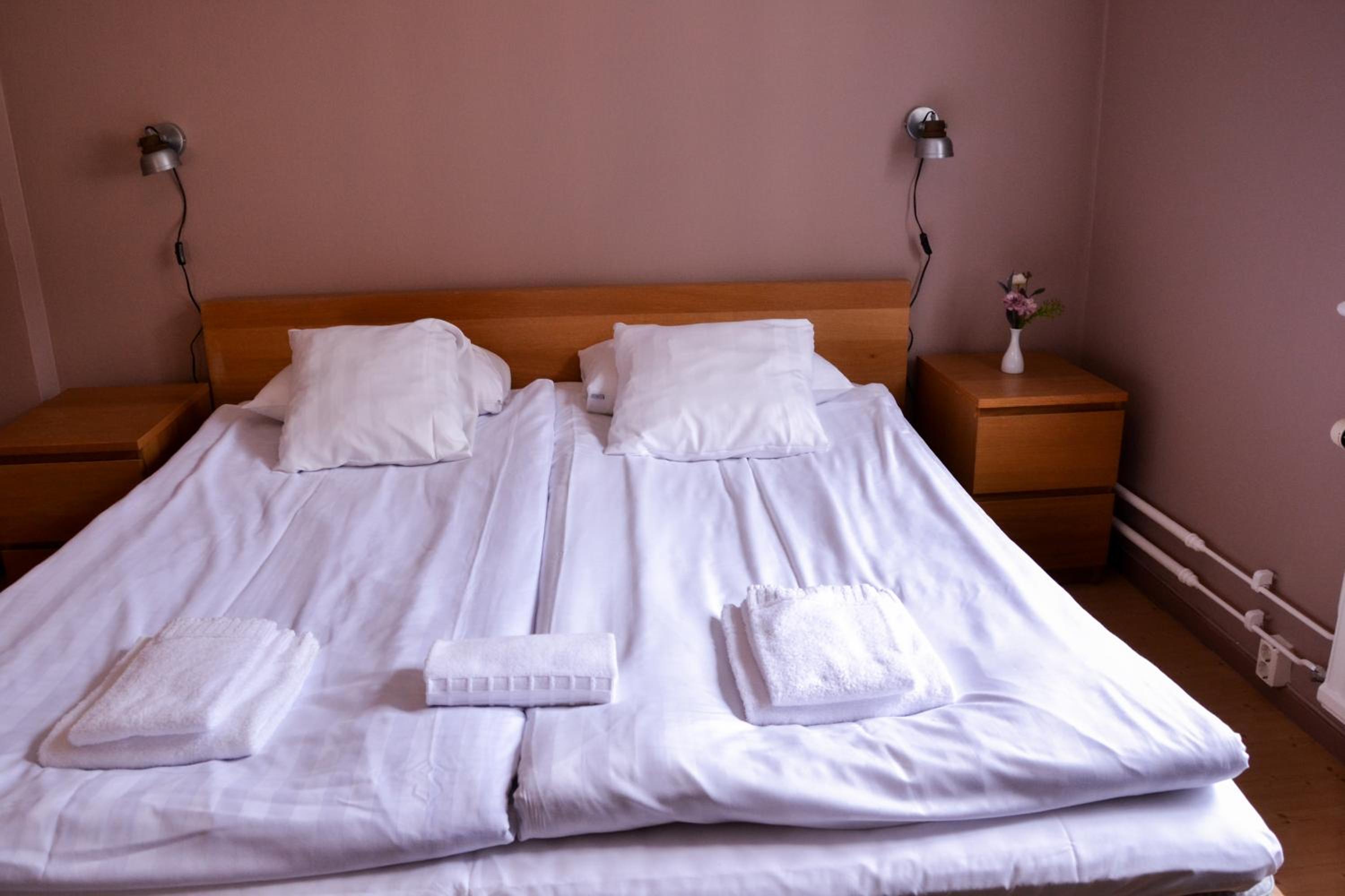 Standard Double Room with Shared Bathroom photo 3