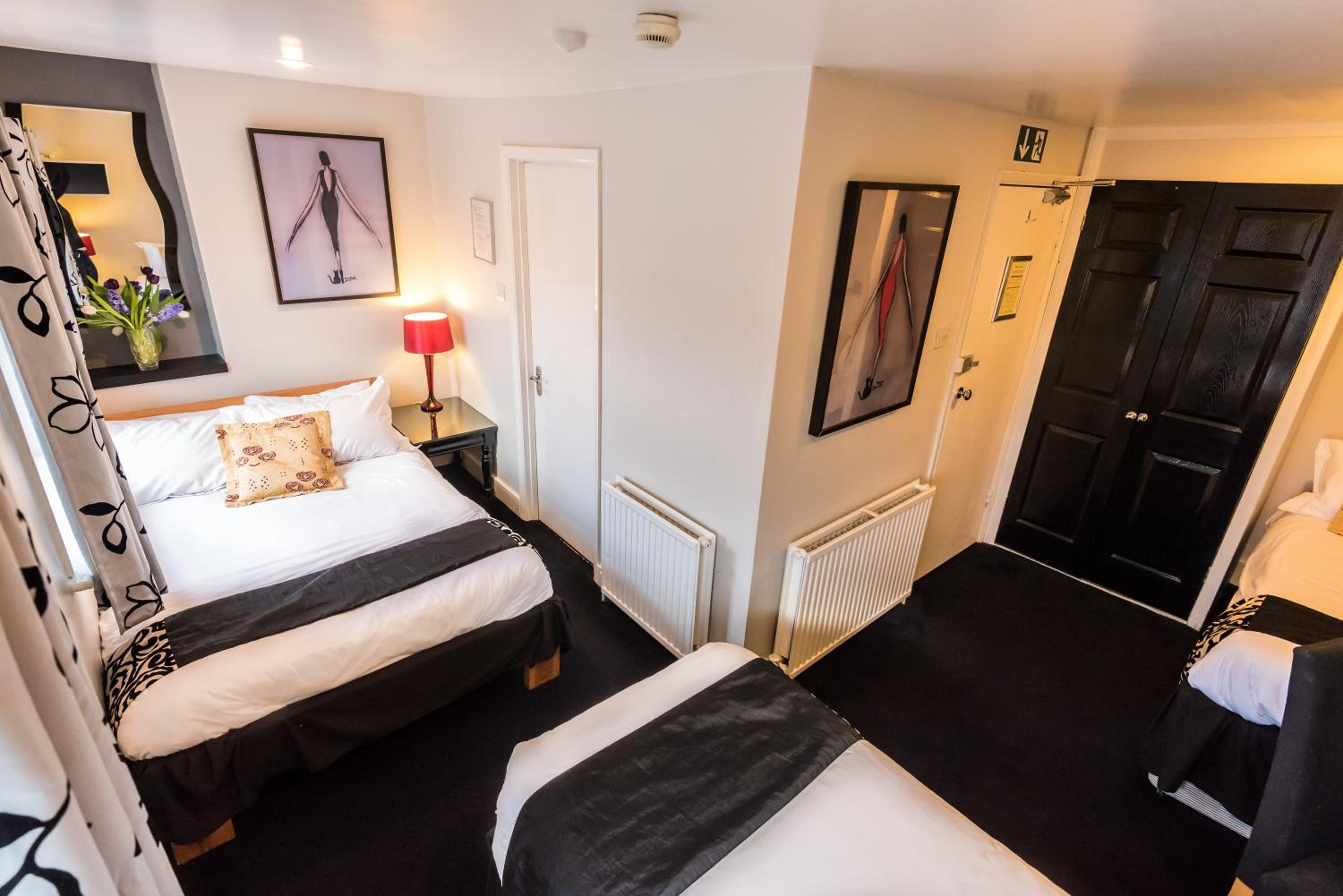 Triple Room - Photo 2