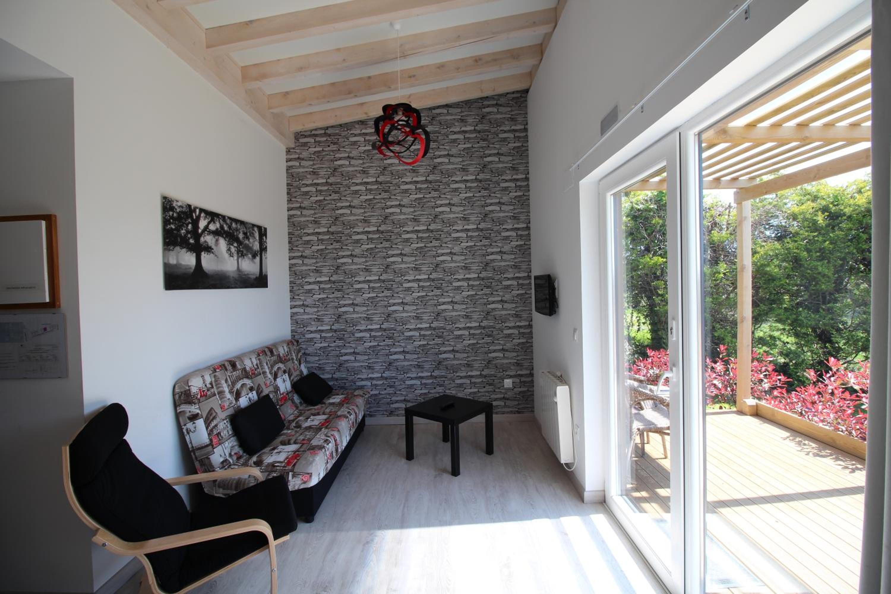 Two-Bedroom Bungalow - Photo 1