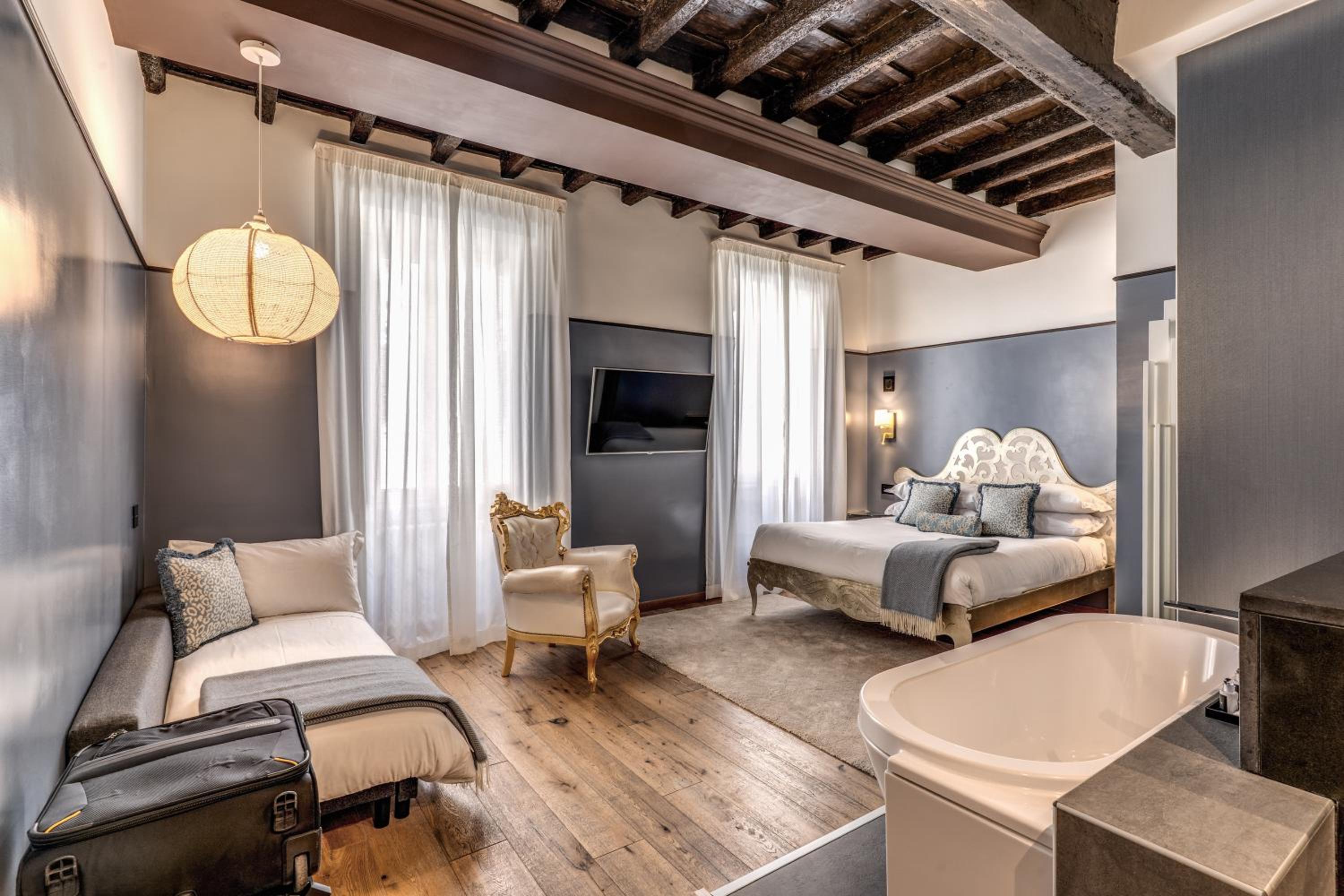 Executive Triple Room