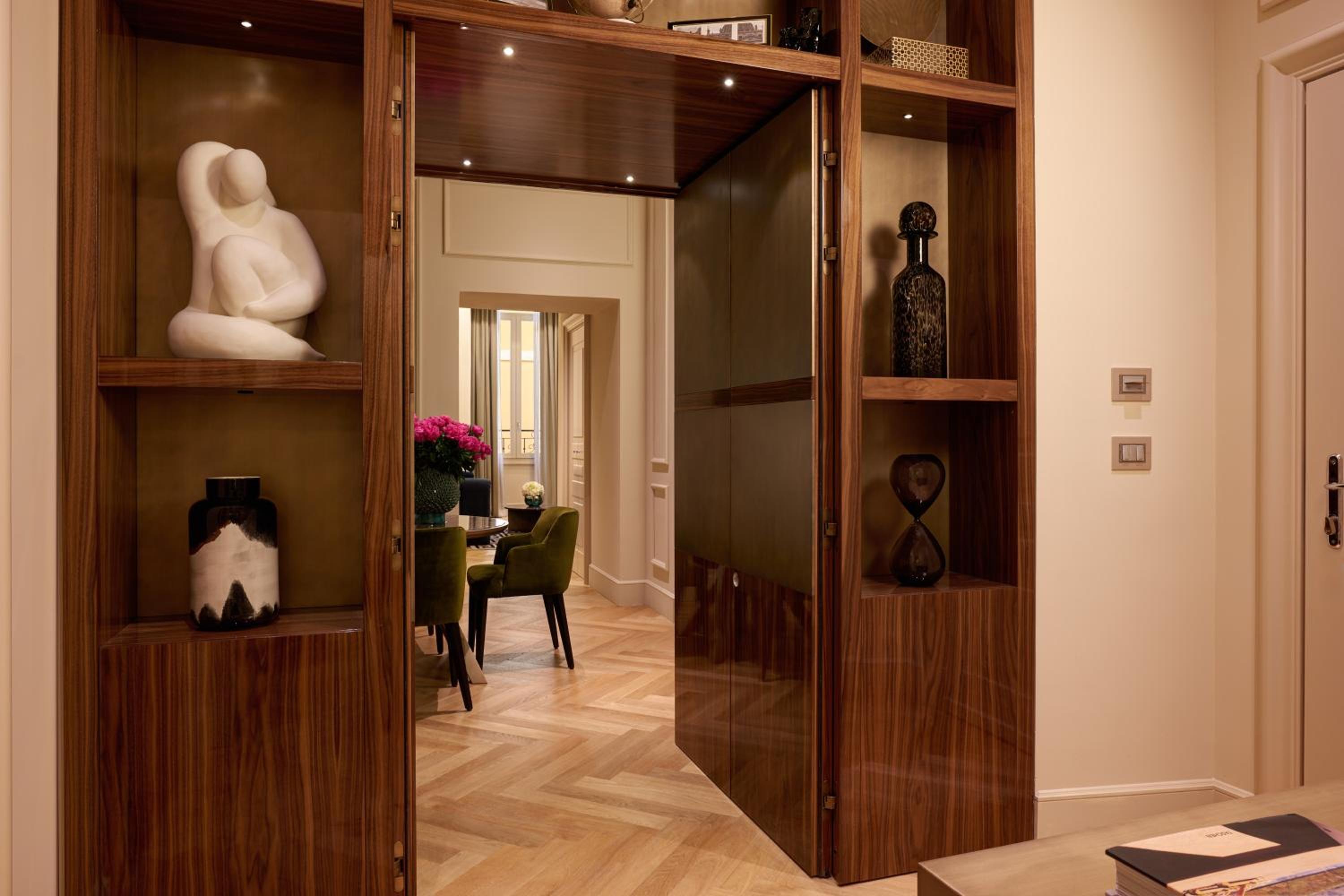 Presidential Suite (Non Smoking)