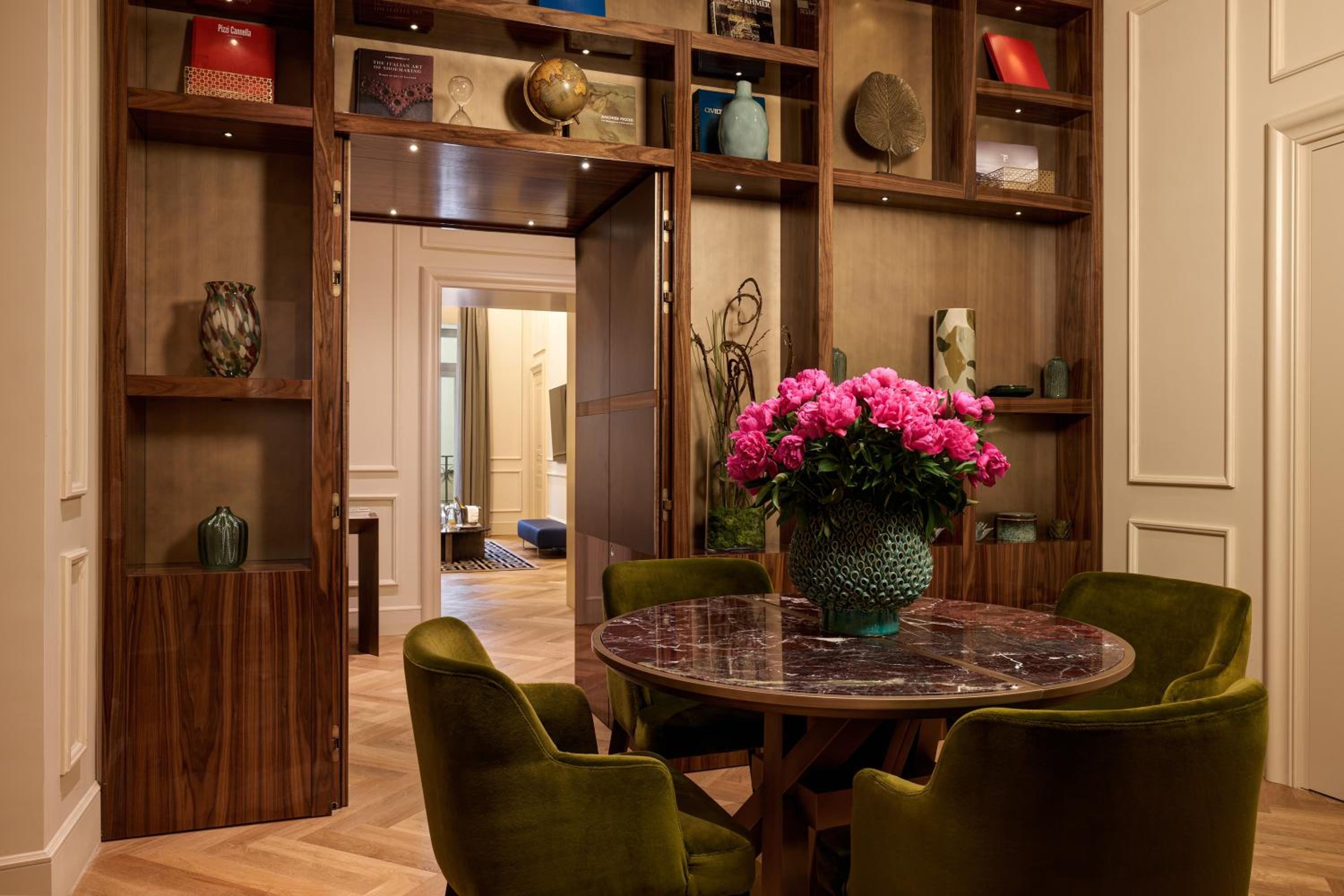 Presidential Suite (Non Smoking)