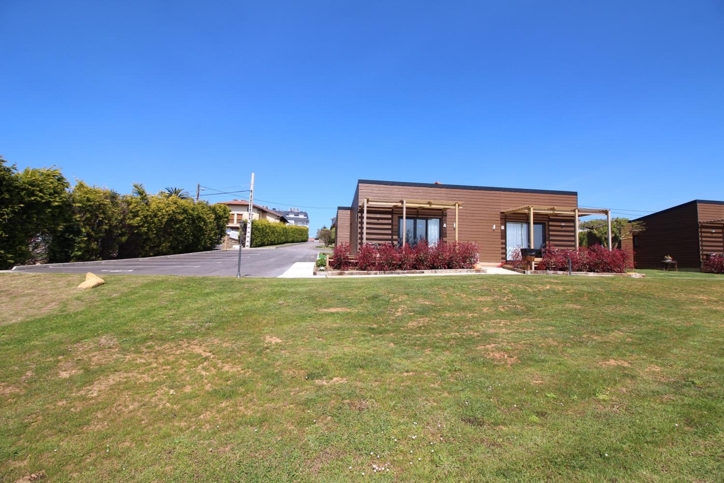 Two-Bedroom Bungalow - Photo 53