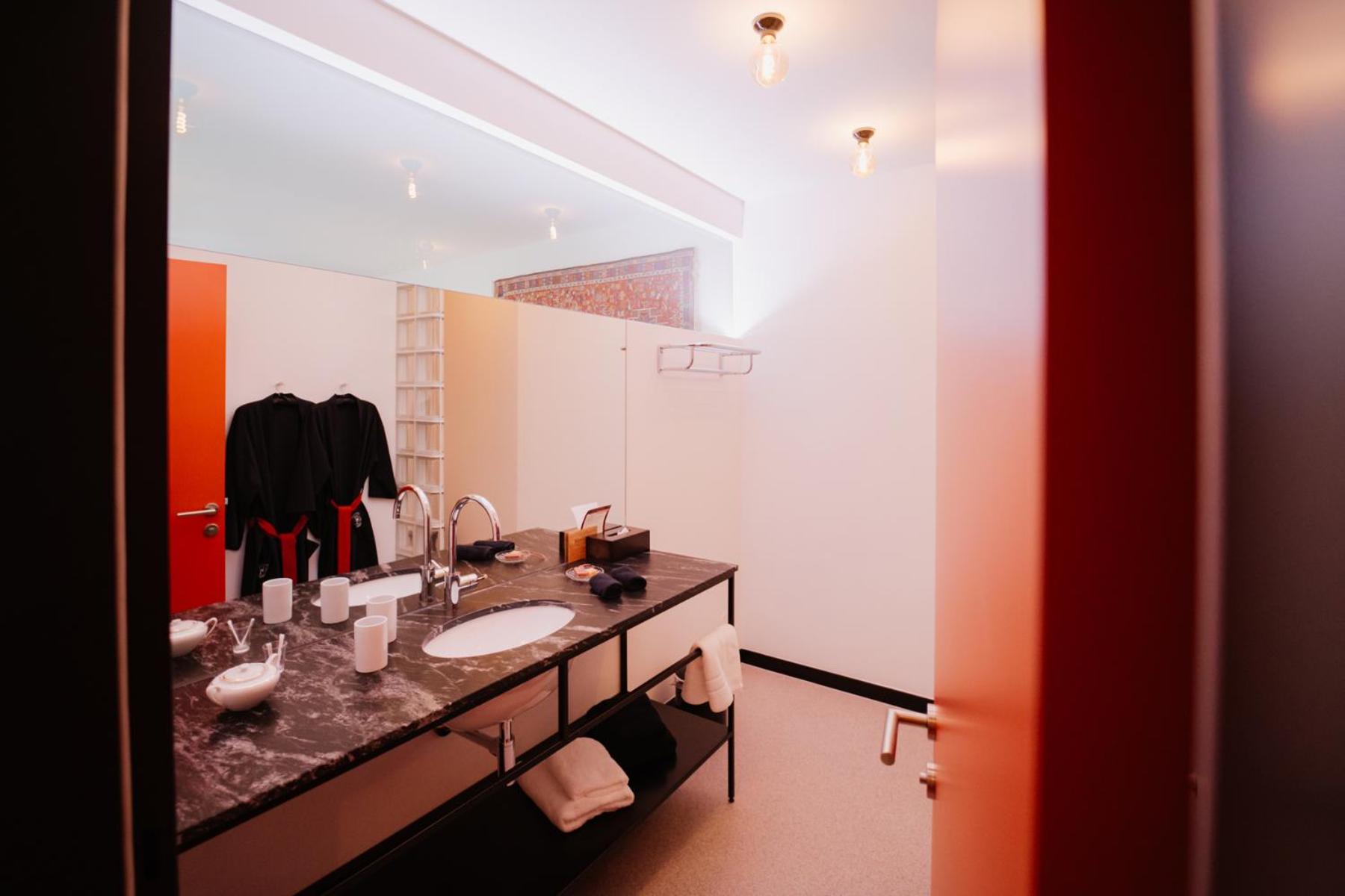 Suite with Sauna