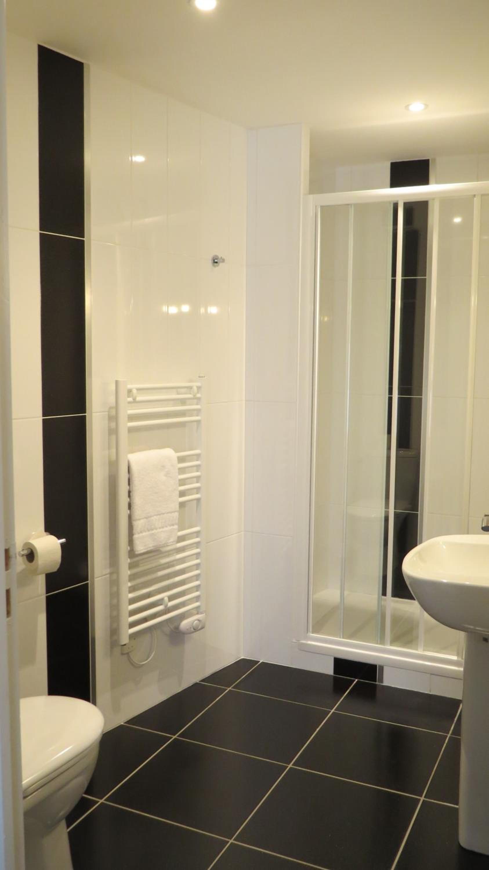 Large Double Room - Ground Floor photo 2