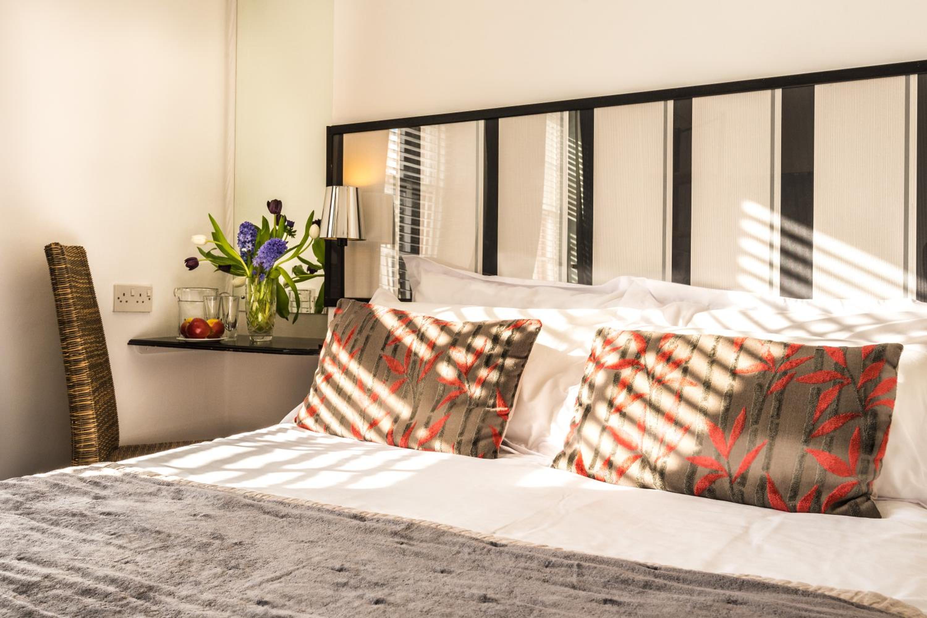 Small Double Room - Photo 4