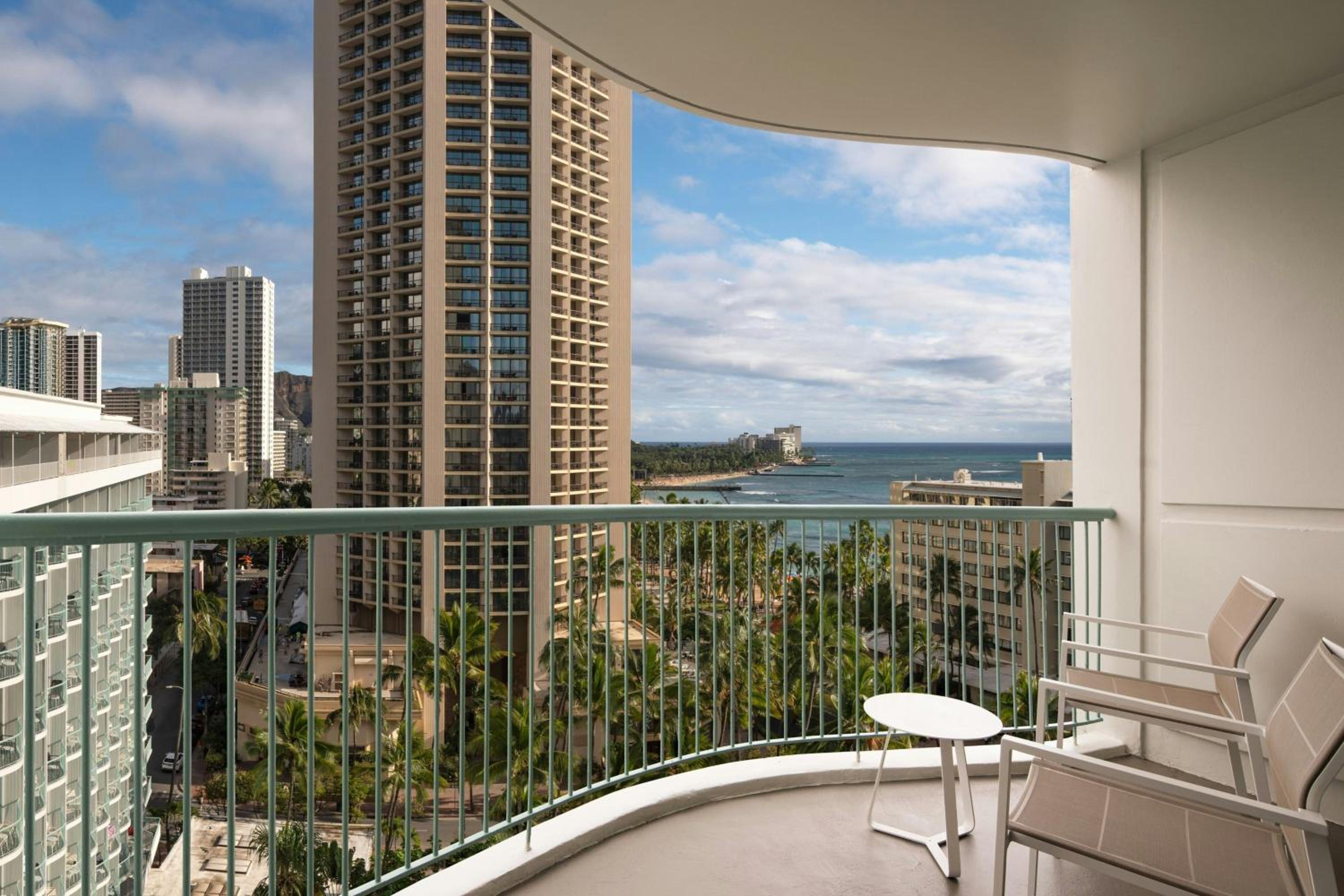 Newly Renovated Tower Double Room with Two Double Beds and Roll-In Shower - Mobility Accessible