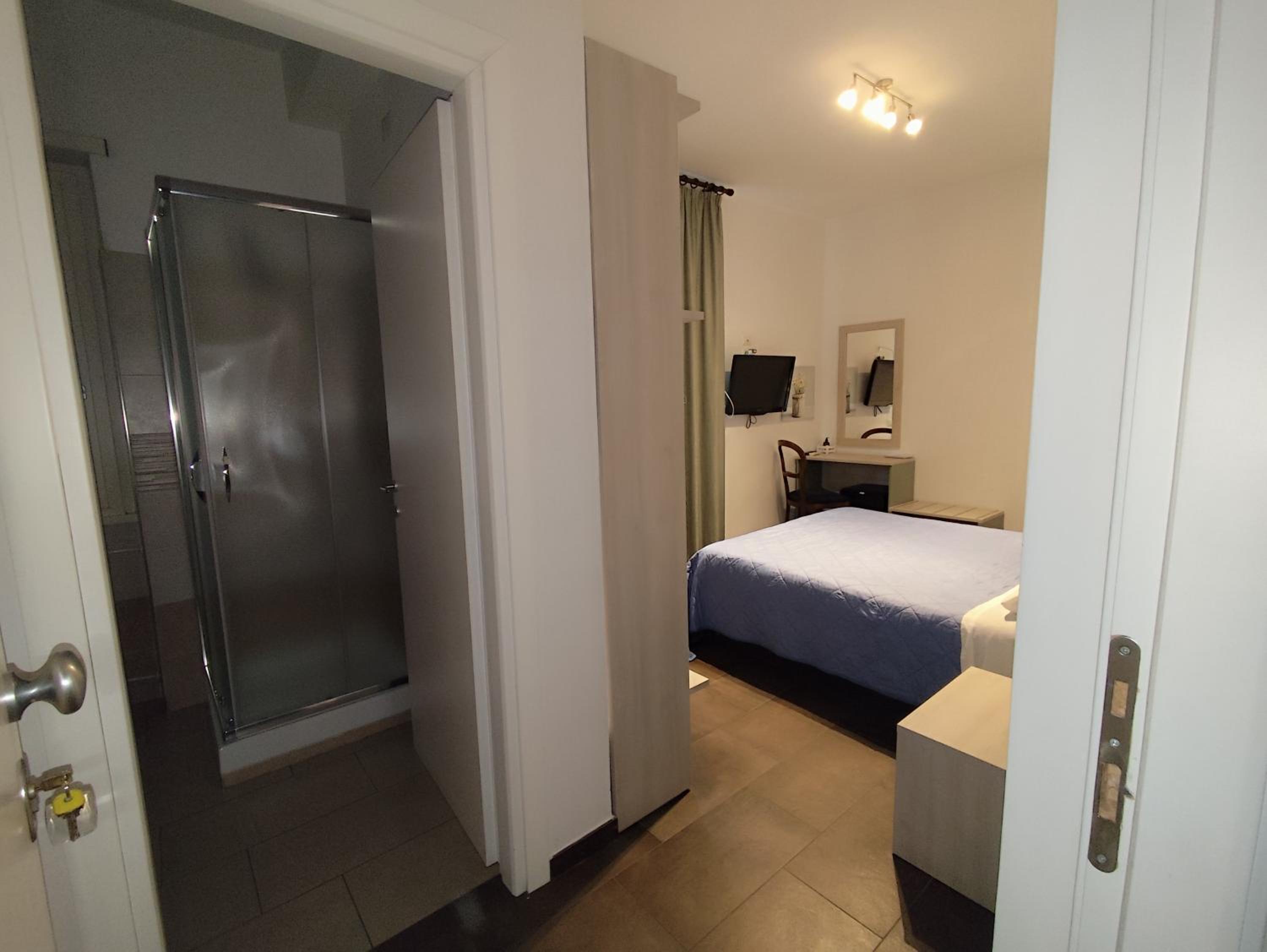 Double or Twin Room with Balcony photo 1